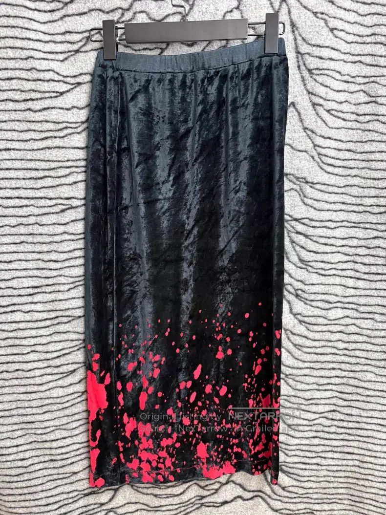 Comme des Garcons Comme des Garcons size F Velvet Bloodstained Long Skirt Size 25" / US 0 / IT 36 - 4 Thumbnail