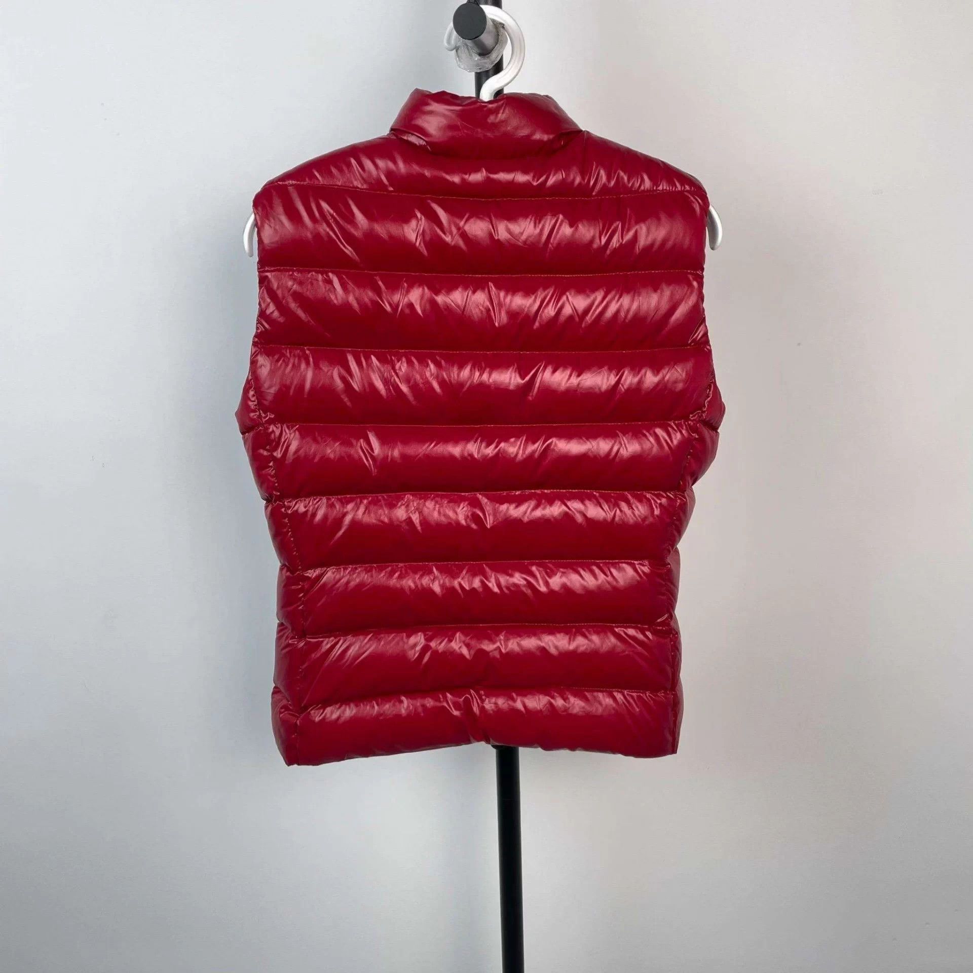 Moncler Moncler down vest Size 1 Red Size US S / EU 44-46 / 1 - 2 Thumbnail