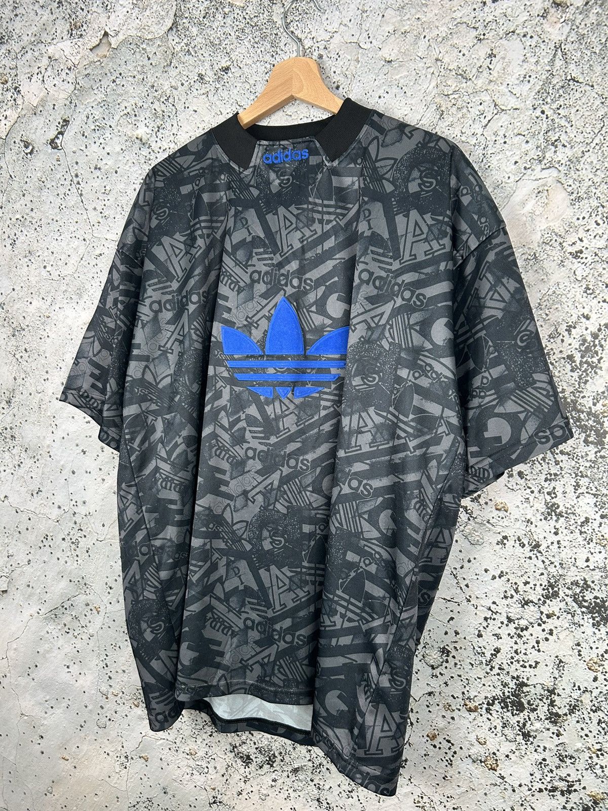 Adidas Vintage Adidas 80s/90s Center Logo Ultra Rare Hype Drill Size US XL / EU 56 / 4 - 2 Thumbnail