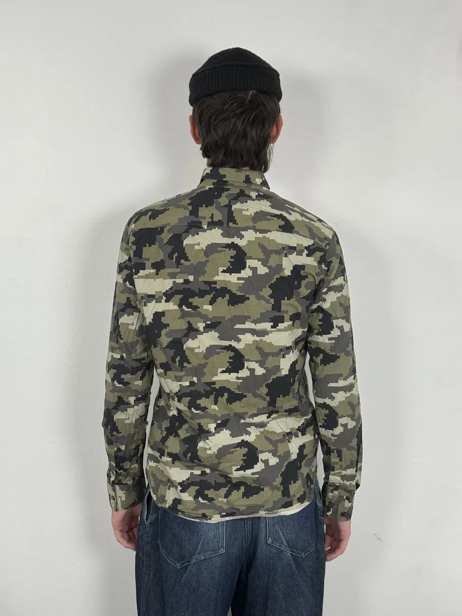 Givenchy AW2015 Givenchy Camo Green Shirt by Riccardo Tisci Size US S / EU 44-46 / 1 - 3 Thumbnail