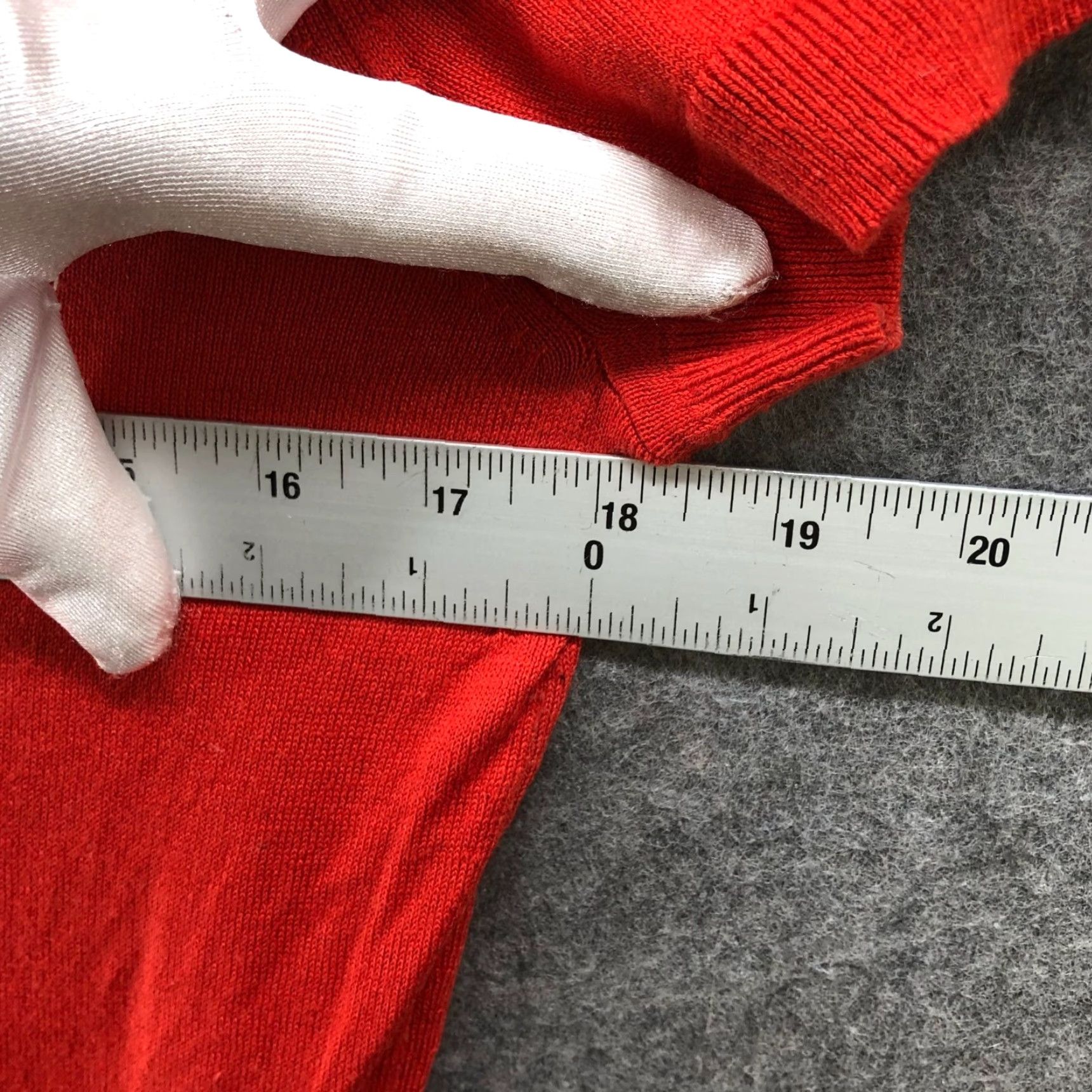 Banana Republic VINTAGE Banana Republic Short Sleeve Turtleneck Sweater Womens M Red Stretch Tight Knit Size M / US 6-8 / IT 42-44 - 5 Thumbnail