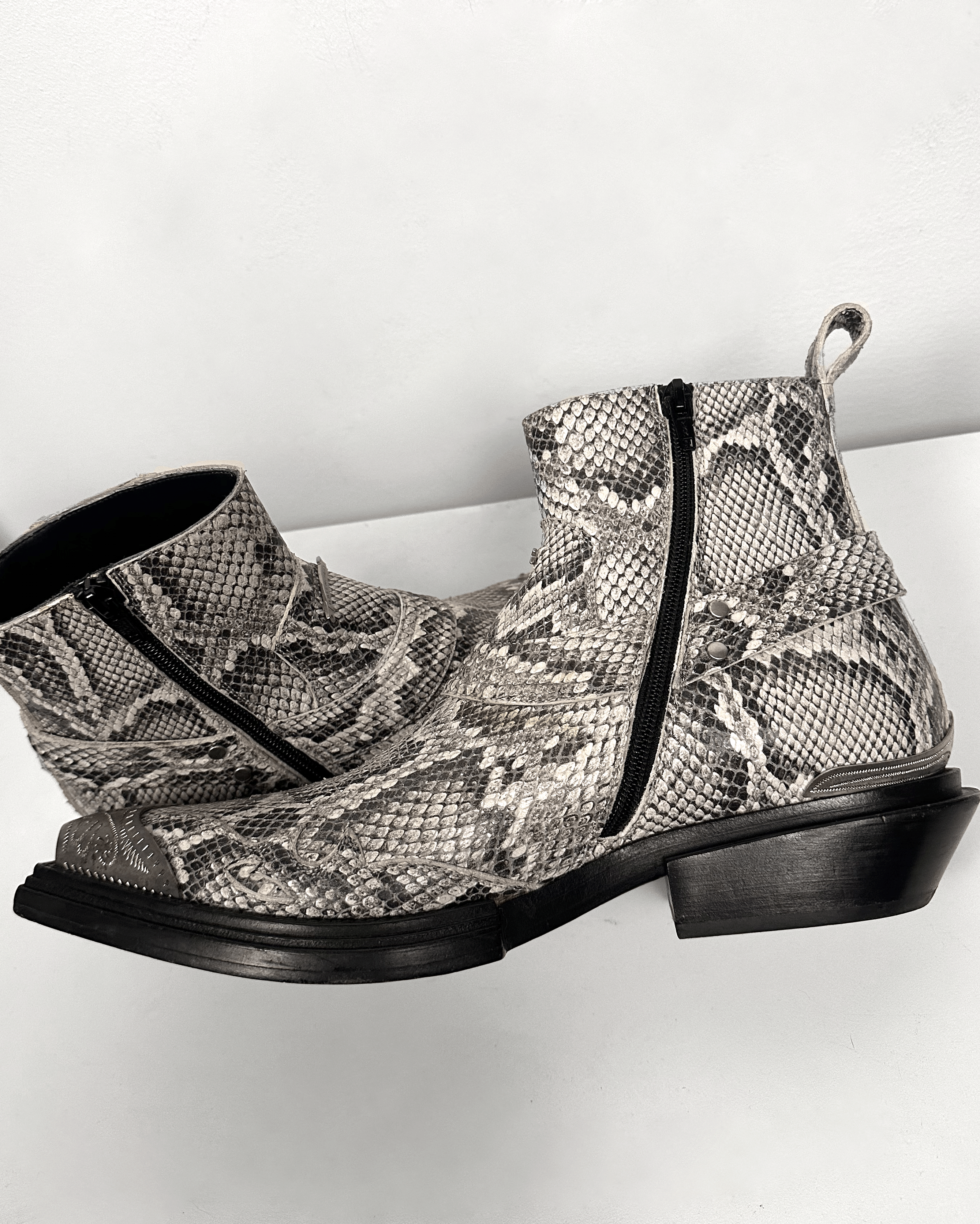 Balenciaga Balenciaga Santiag Snakeskin Metal Toe Harness Cowboy Boots Size US 10 / EU 43 - 8 Thumbnail