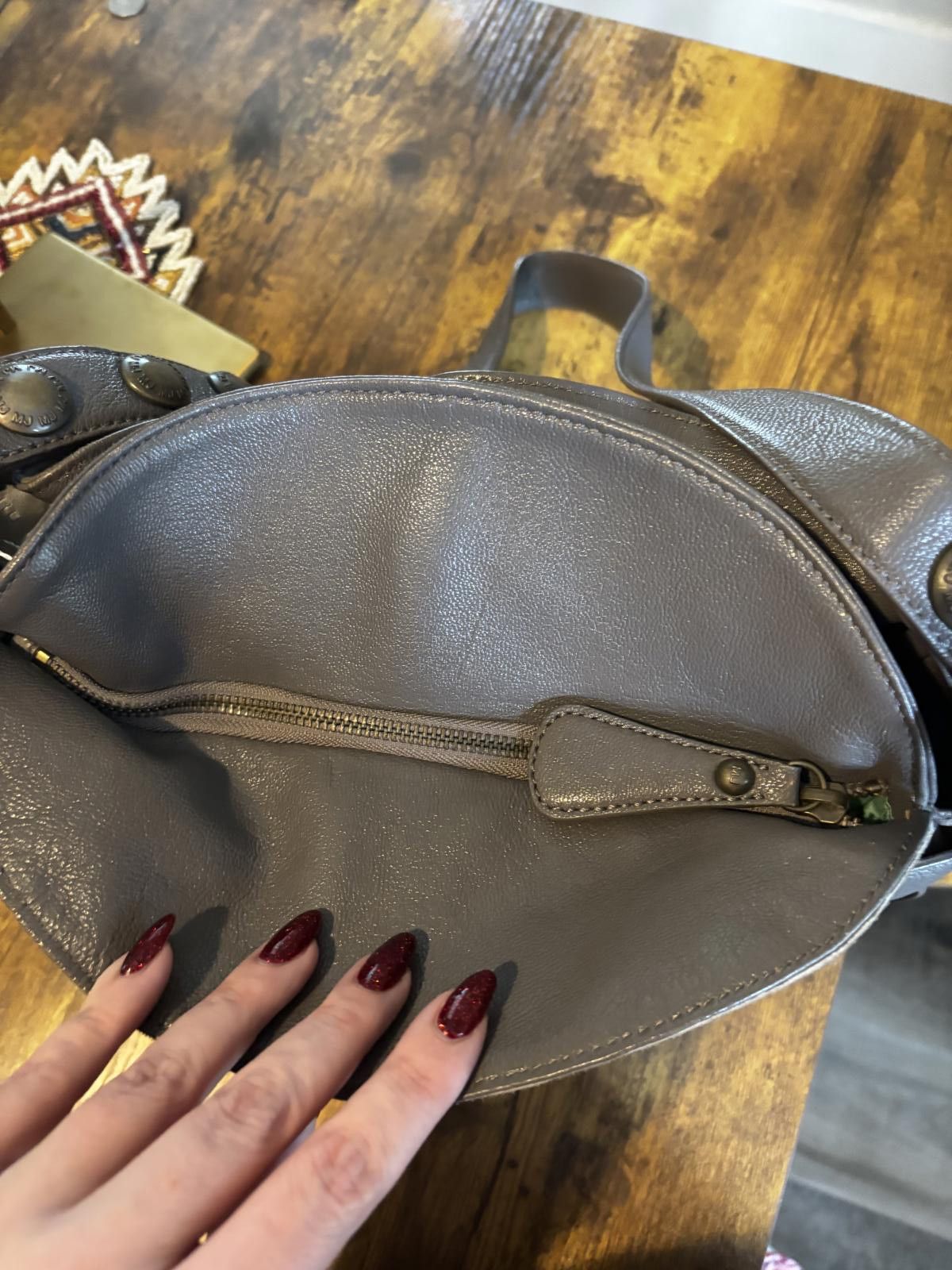 Marc Jacobs Marc Jacobs Charcoal Gray Suede Crossbody Bag Size ONE SIZE - 5 Thumbnail