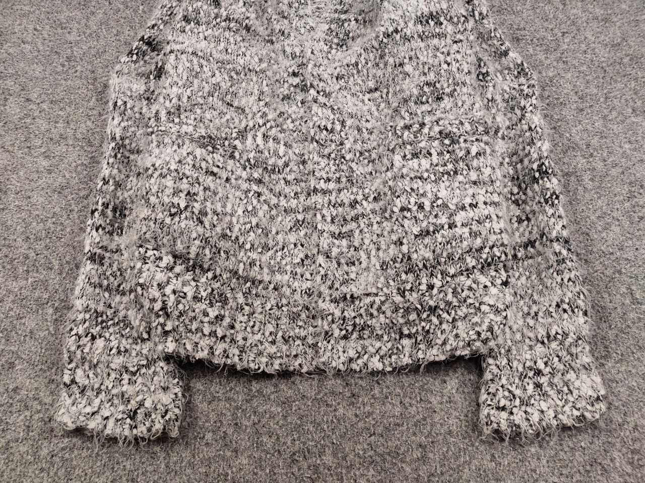 Japanese Brand Vintage 90's Japanese Cardigan Mohair Style Fuzzy Sweater Size US M / EU 48-50 / 2 - 9 Thumbnail