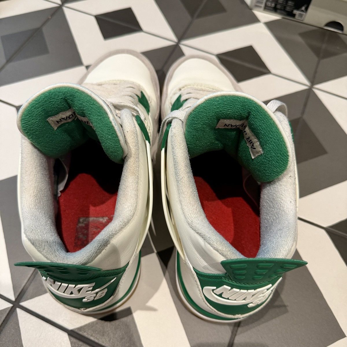 Nike Air Jordan 4 Pine Green Size US 12 / EU 45 - 8 Thumbnail