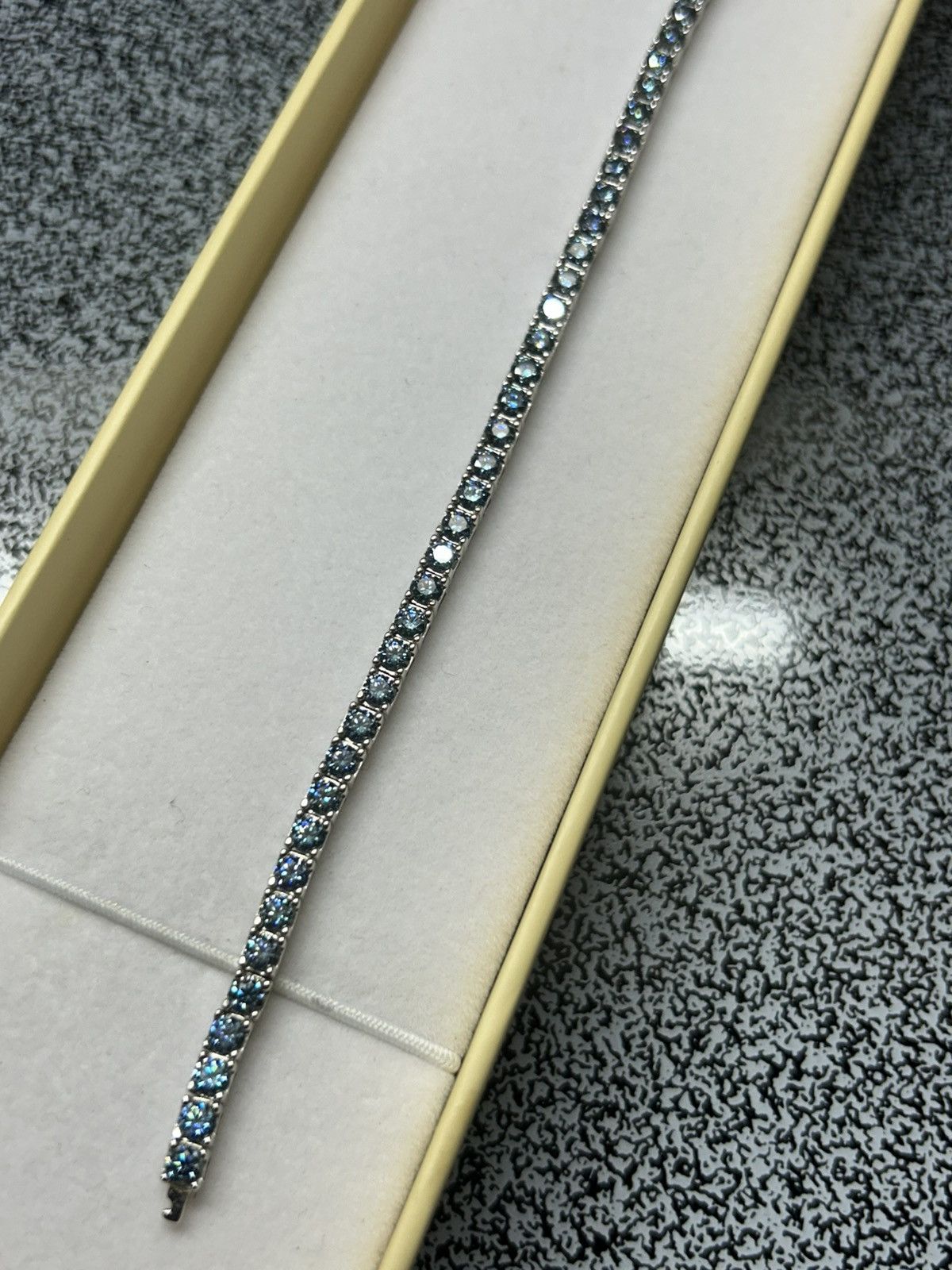 Jewelry Tennis Bracelet Blue Moissanite Size ONE SIZE - 6 Thumbnail
