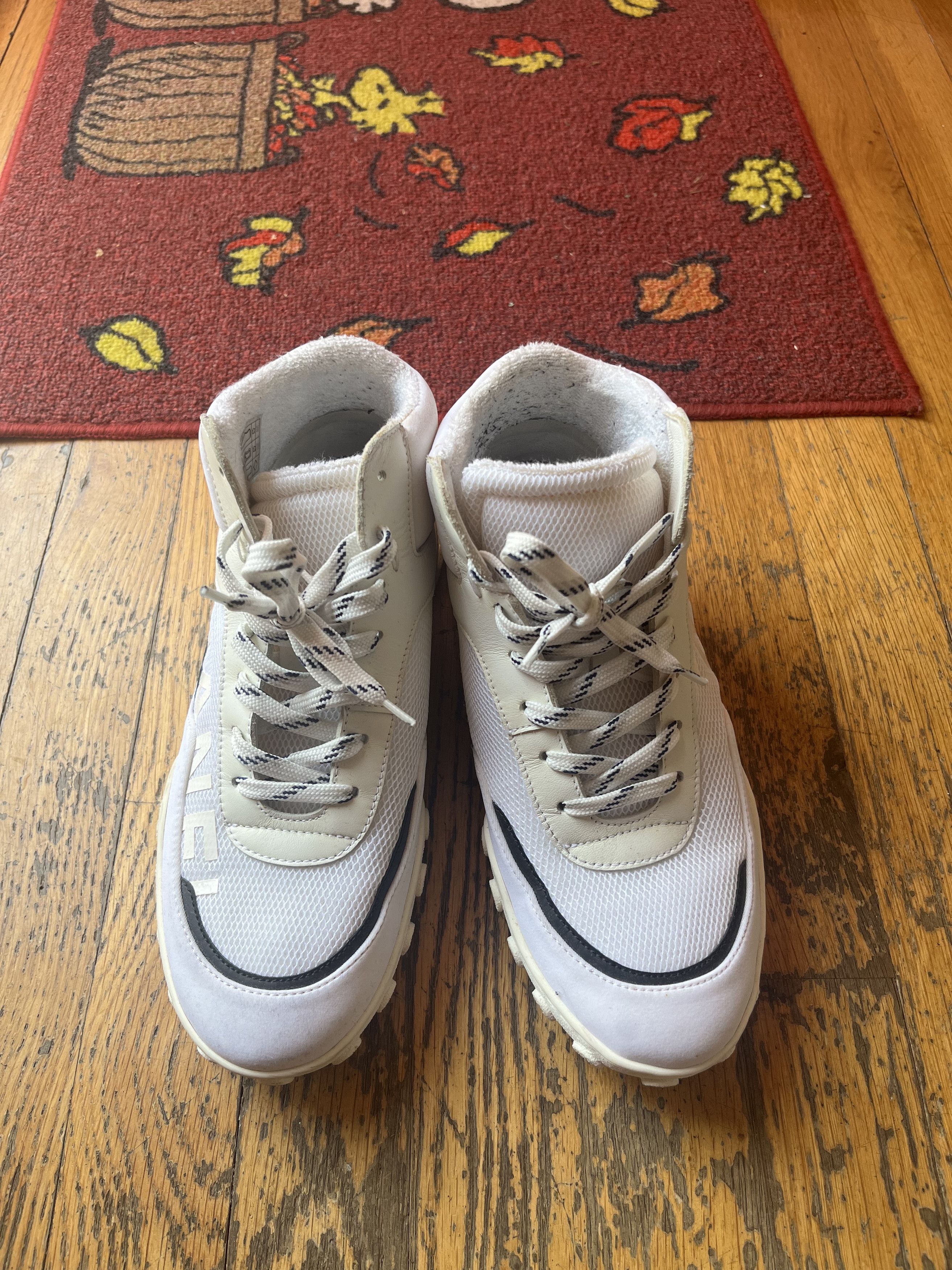 Chanel Chanel High Top B&W Sneakers Size US 6 / IT 36 - 4 Thumbnail