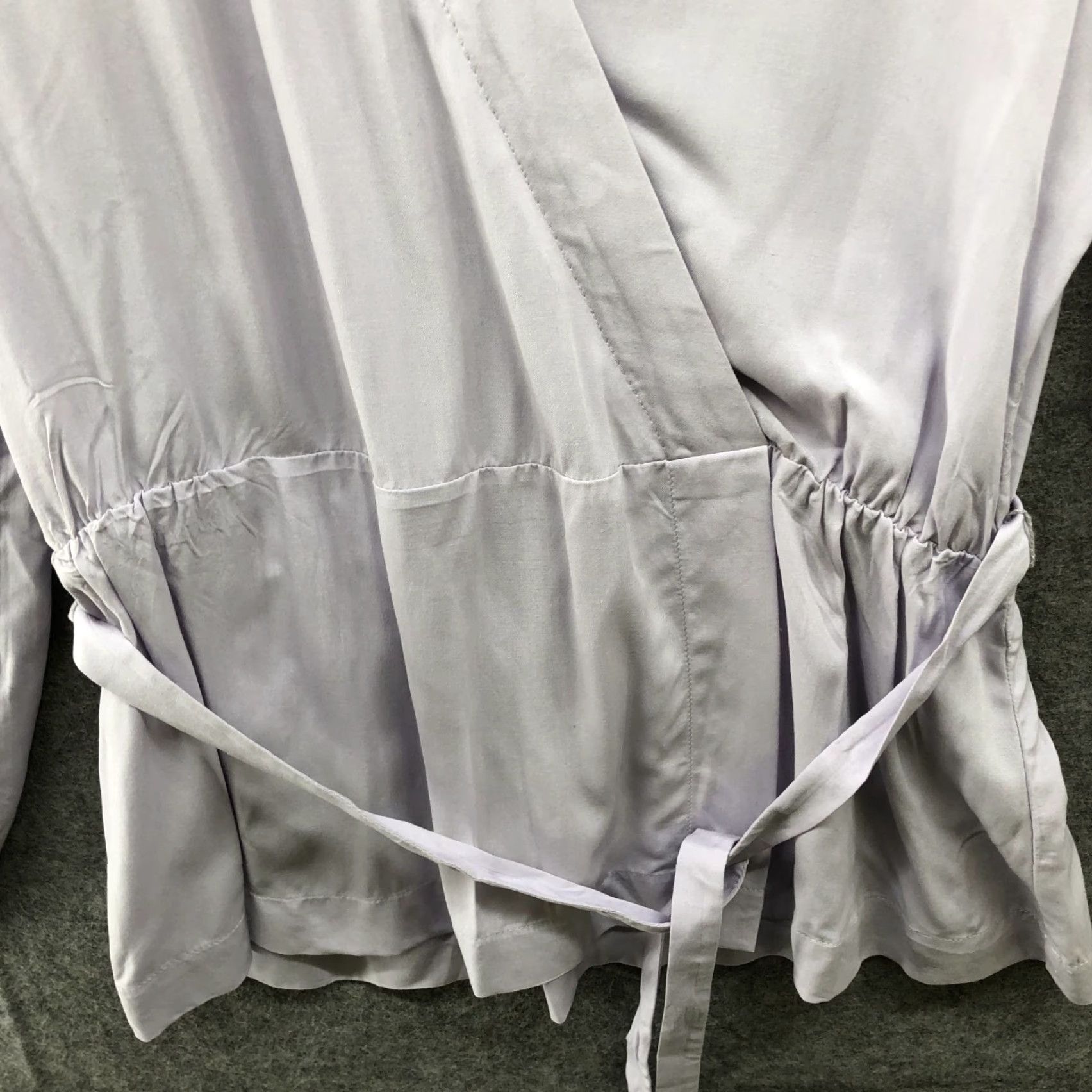 J.Crew J. Crew Mercantile Blouse Womens 4 Purple Lavender Long Sleeve V-Neck Waist Tie Knit Rayon Office Workwear Shirt Women's Blouse Size S / US 4 / IT 40 - 4 Thumbnail