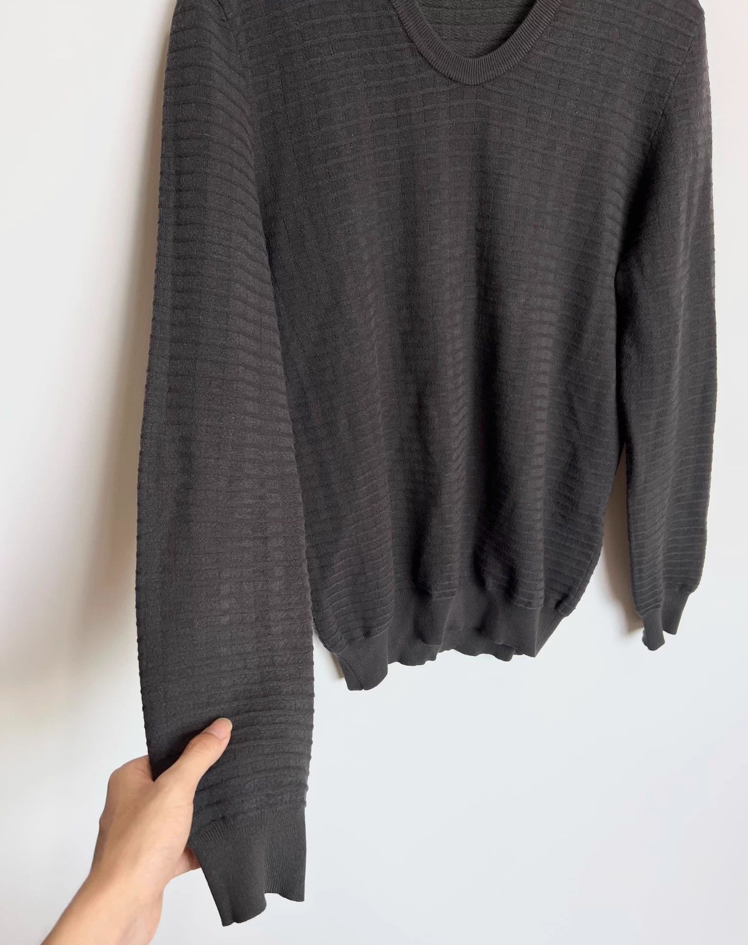 Giorgio Armani Giorgio Armani Black Brown Striped Knit Sweater 48 Size US M / EU 48-50 / 2 - 3 Thumbnail