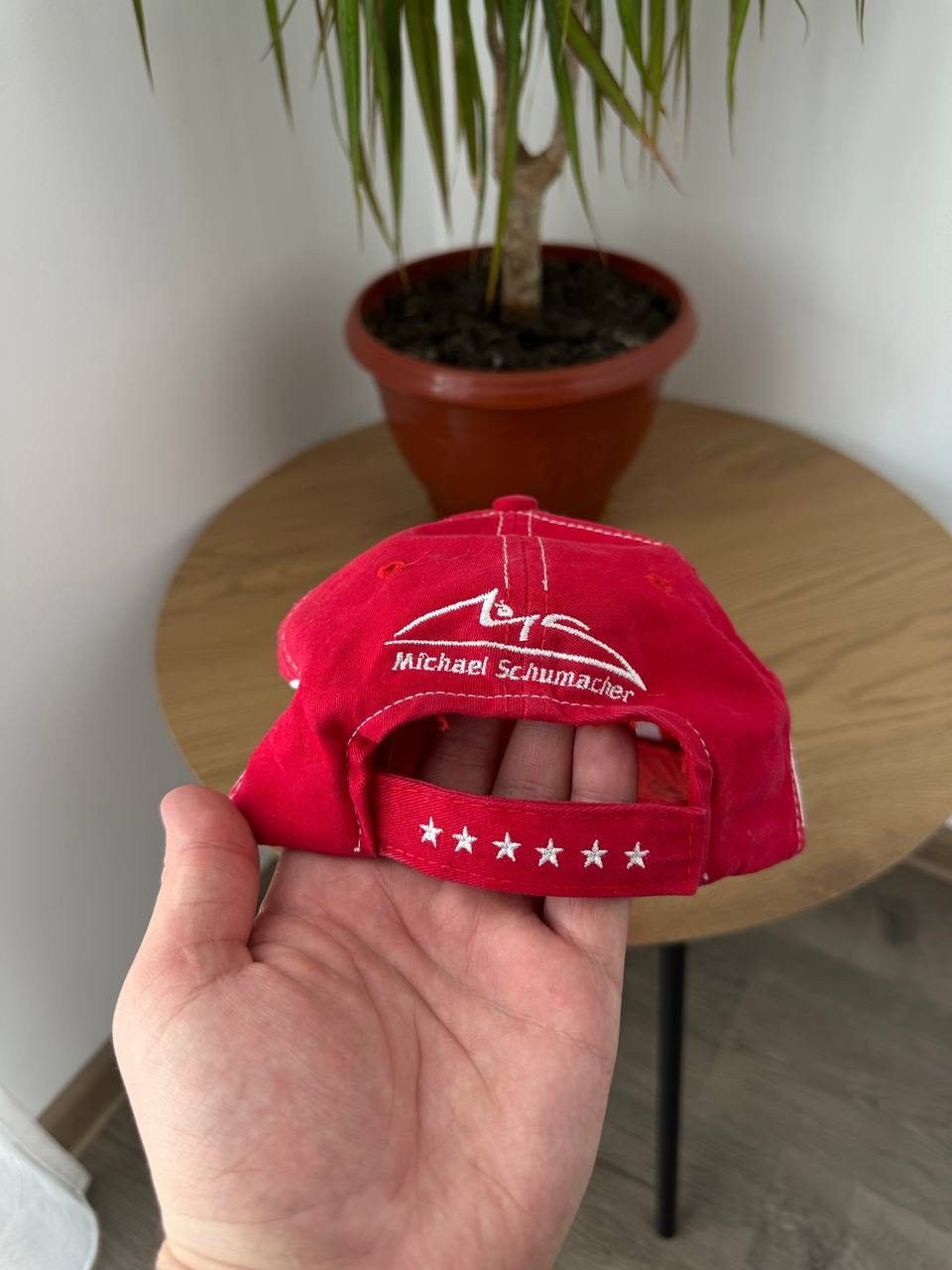 Ferrari Michael Schumacher Cap Deutsche Vermogensberatung Ferrari Size ONE SIZE - 4 Thumbnail