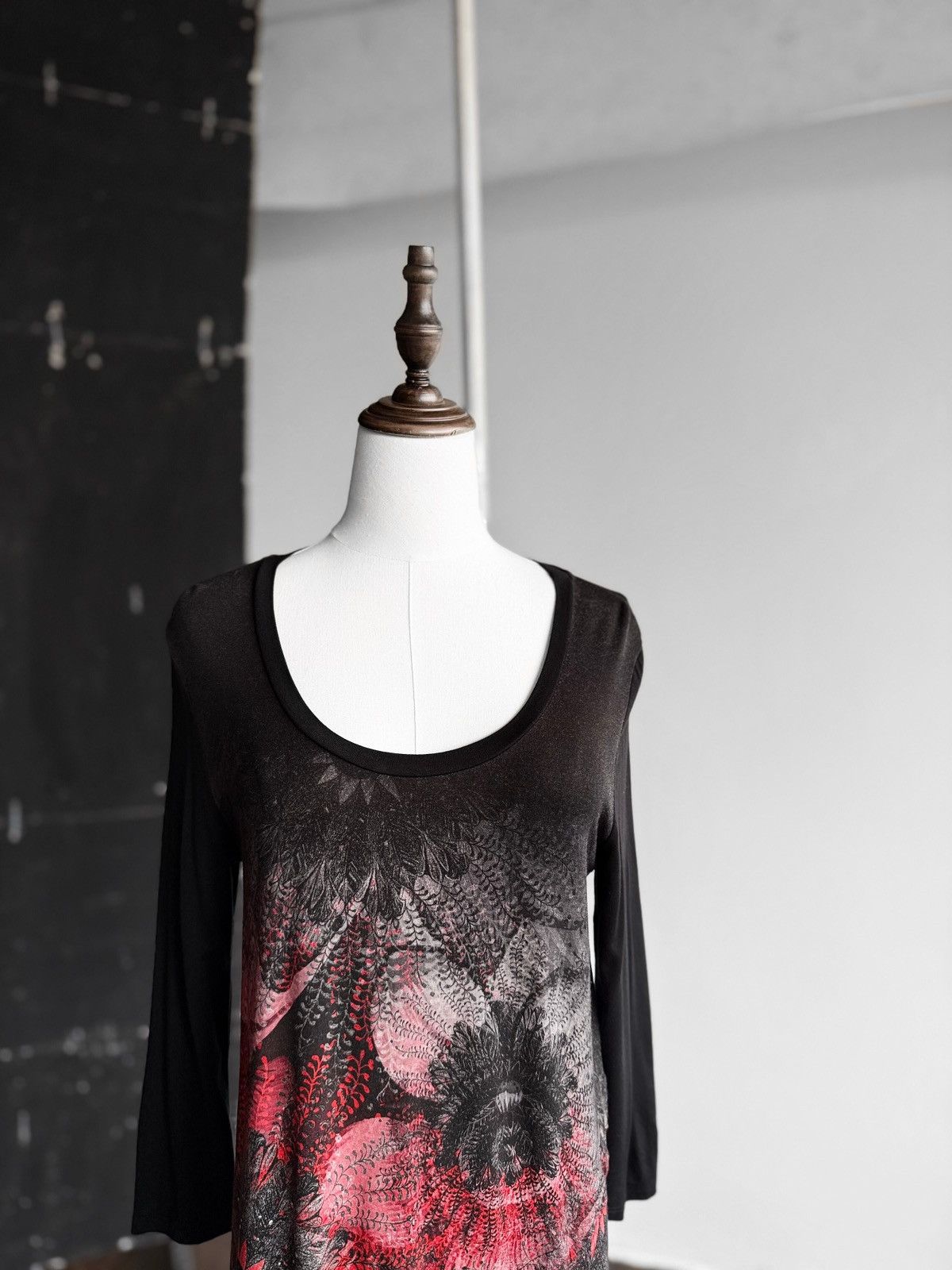 Designer × Desigual Desigual Wmns Black Red Floral 3/4 Sleeve Blouse Graphic Top Size L / US 10 / IT 46 - 5 Thumbnail