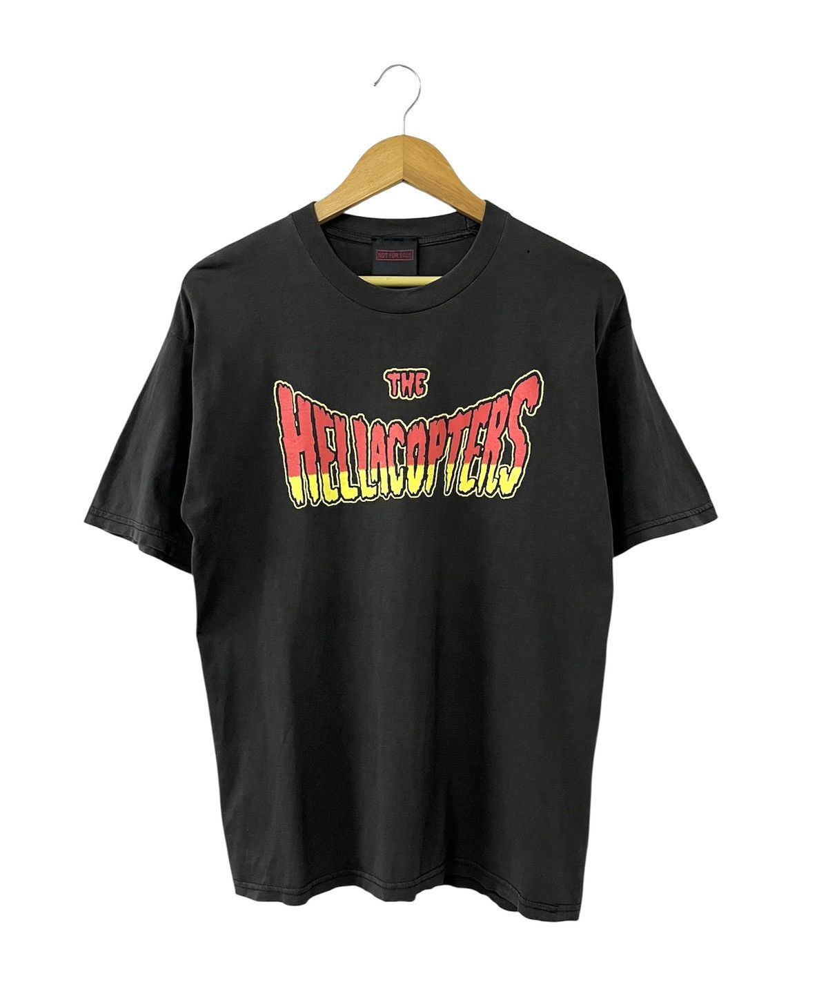 Band Tees VINTAGE 90s THE HELLACOPTERS TOUR GARAGE ROCK BAND TSHIRT Size US L / EU 52-54 / 3 - 1 Thumbnail