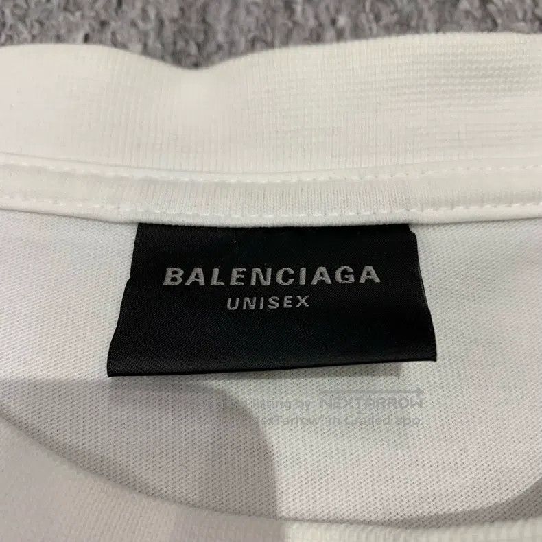 Balenciaga Balenciaga White Distressed Lettering Logo T-Shirt Size US XS / EU 42 / 0 - 4 Thumbnail