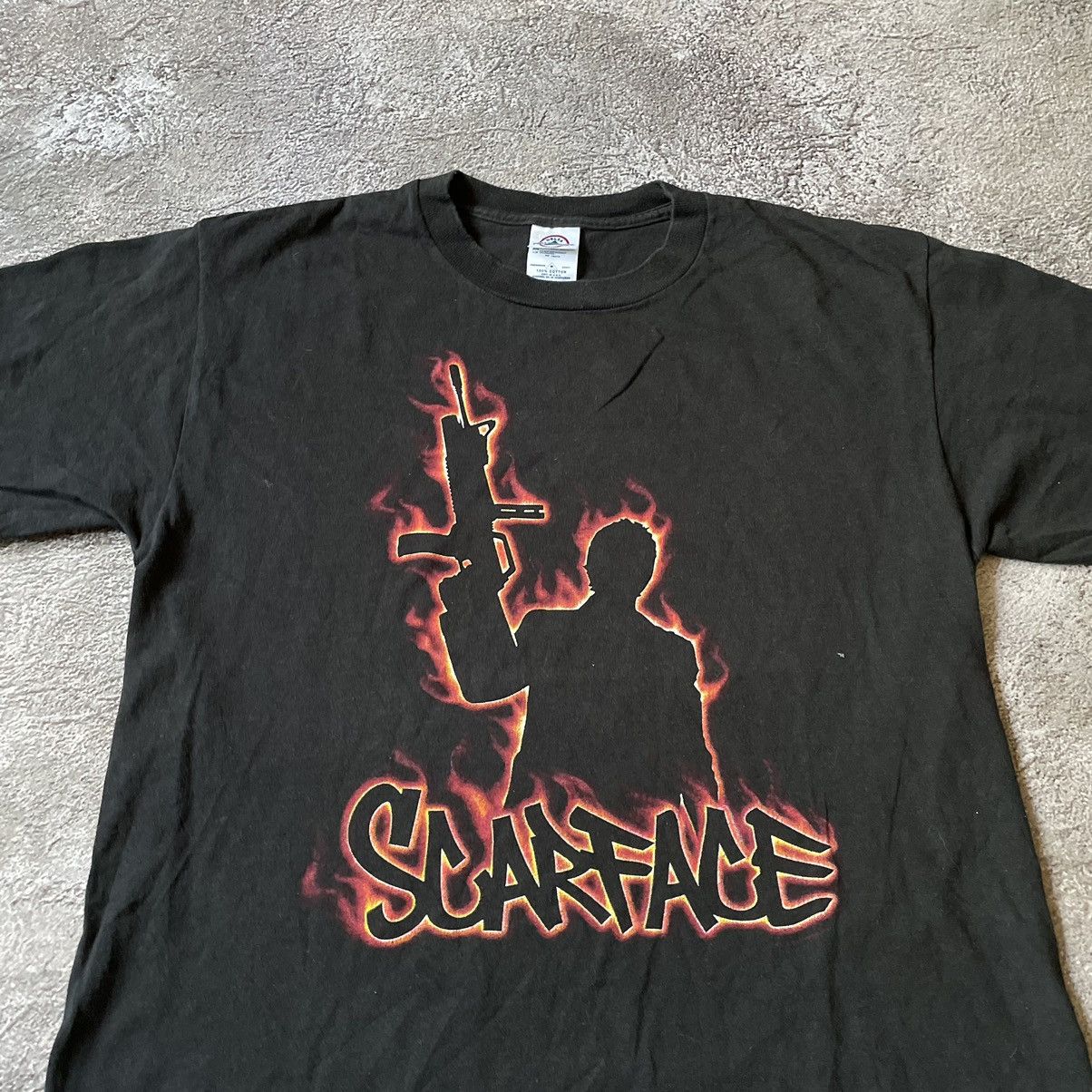 Vintage Vintage Y2K Scarface Graphic Tee Sun Faded Streetwear Slim M Size US M / EU 48-50 / 2 - 1 Thumbnail