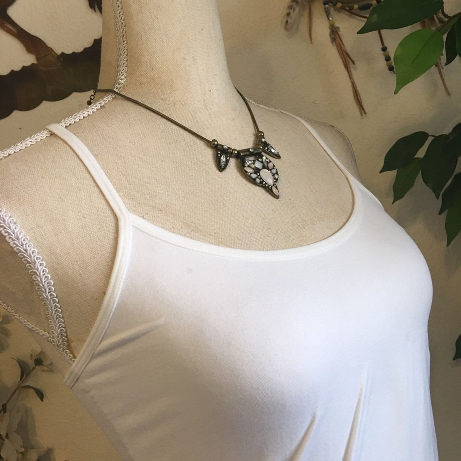 Jewelry Stone covered brass amulet snake chain necklace Size ONE SIZE - 2 Thumbnail