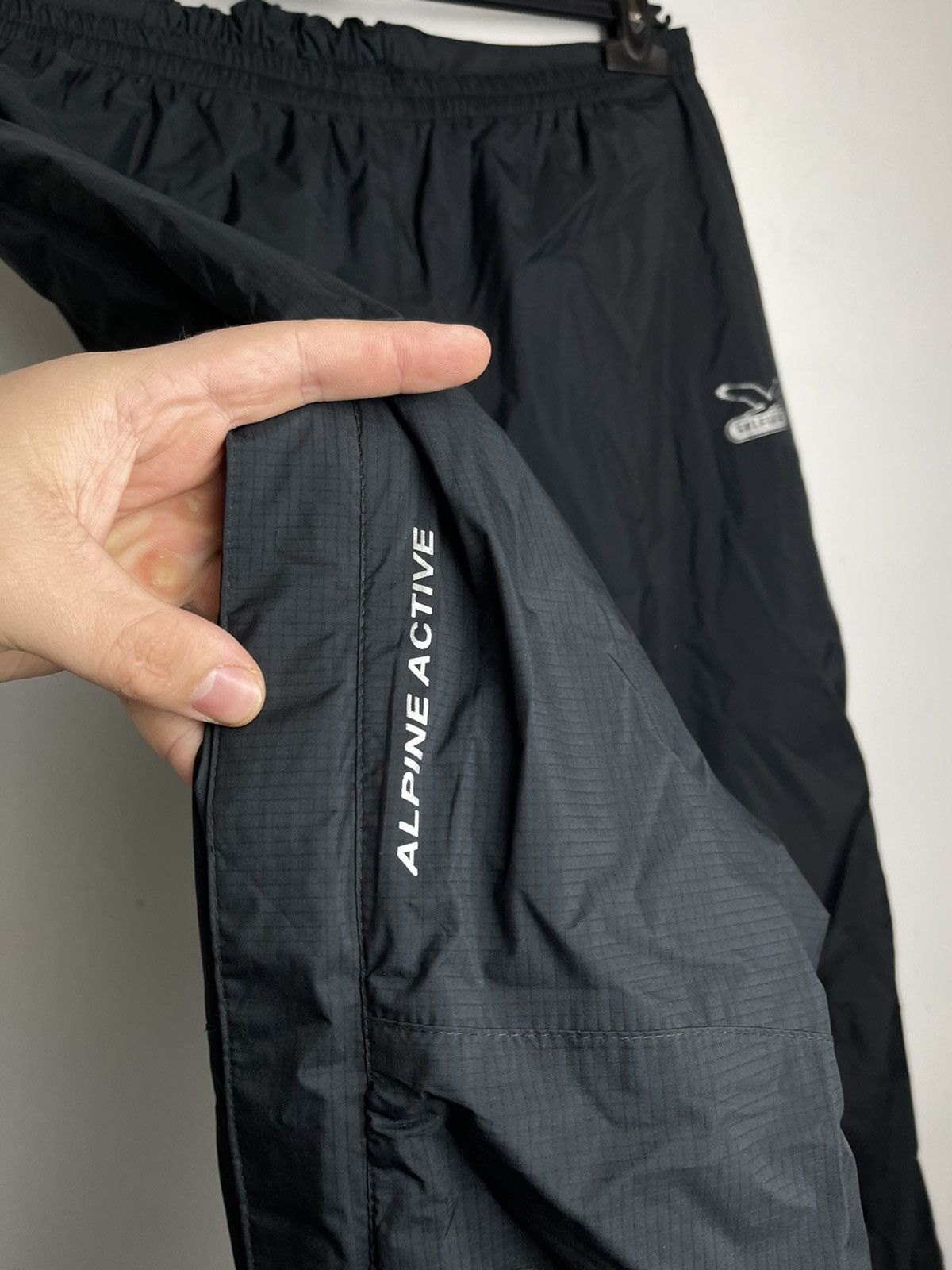 SALEWA Salewa nylon powertex alpine active black ski pants Size US 32 / EU 48 - 4 Thumbnail