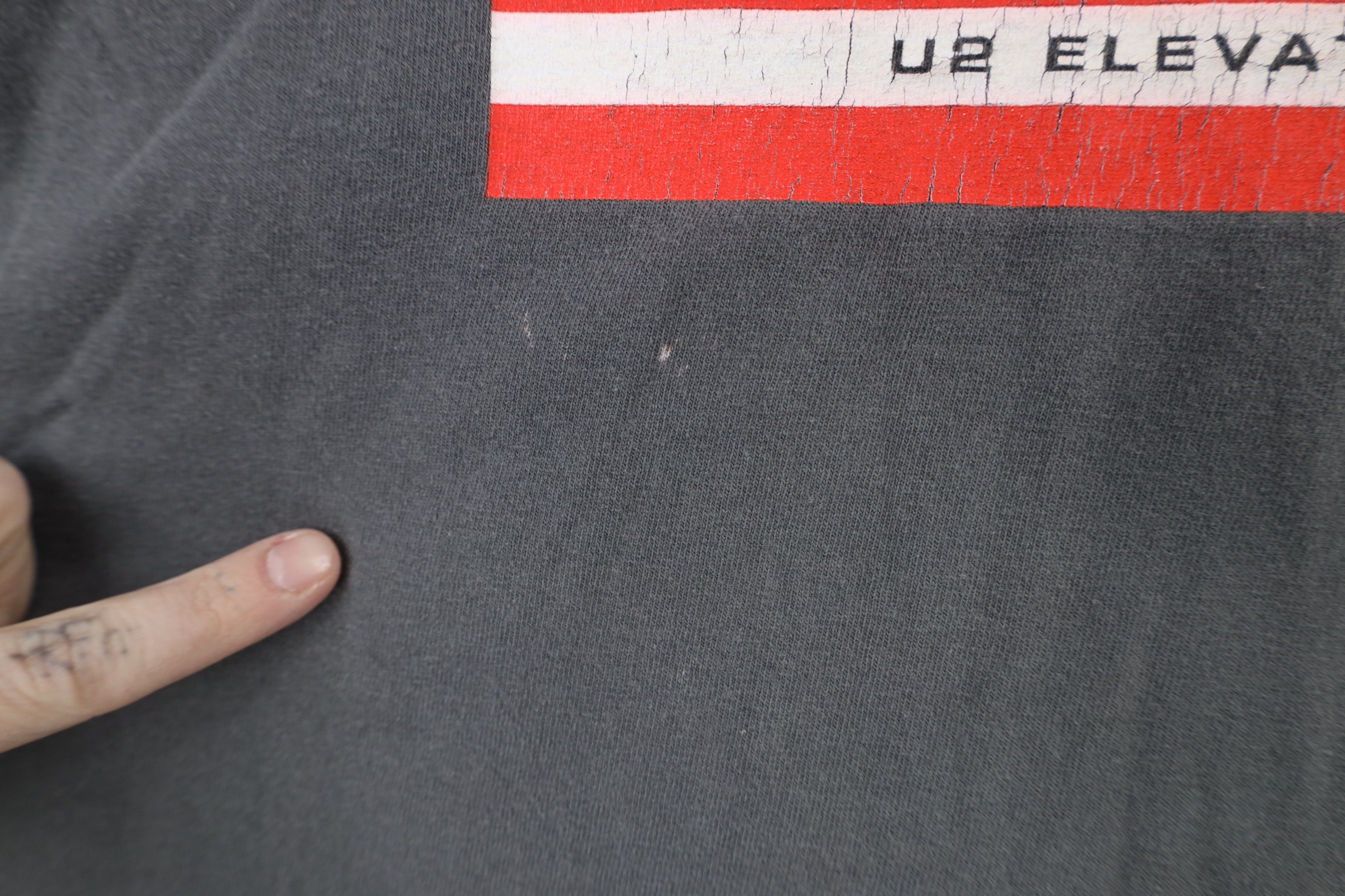 Vintage Vintage Y2K 2001 Elevation Tour U2 Band T-Shirt Gray USA Size US XL / EU 56 / 4 - 6 Thumbnail