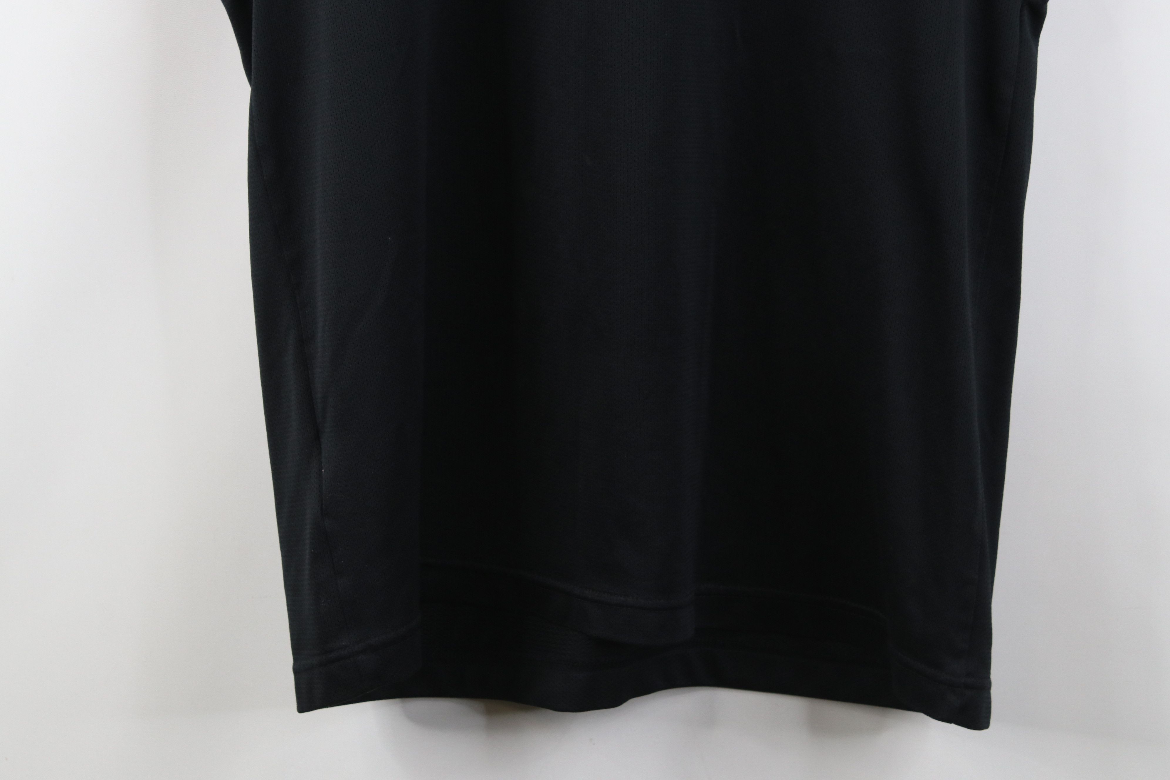 Nike Vintage Nike Scott Mini Swoosh Mesh Muscle T-Shirt Black Size US L / EU 52-54 / 3 - 13 Thumbnail