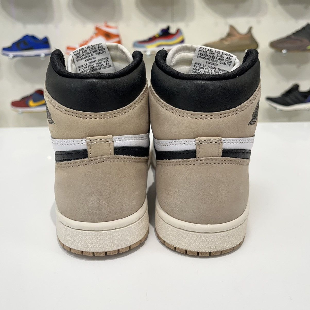 Nike Air Jordan 1 Retro High OG Latte (W) Size US 6.5 / IT 36.5 - 5 Thumbnail