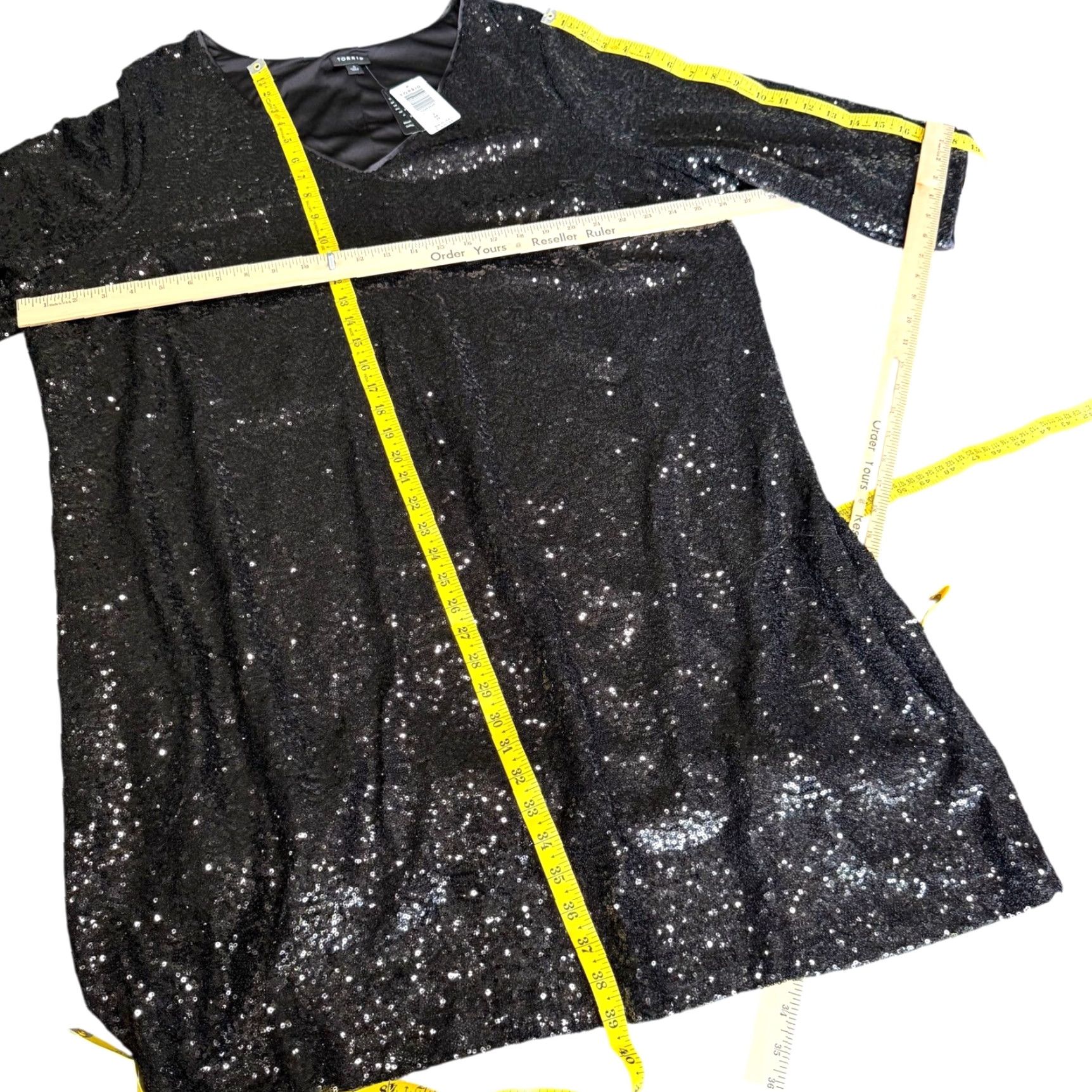 Torrid VINTAGE Sequin Shift Dress Sparkly Sequins New Years Party Cocktail Plus 4 4X 26 Torrid Black Women Short Sleeve V-Neck Night Party Dress - Size S / US 4 / IT 40 - 4 Thumbnail