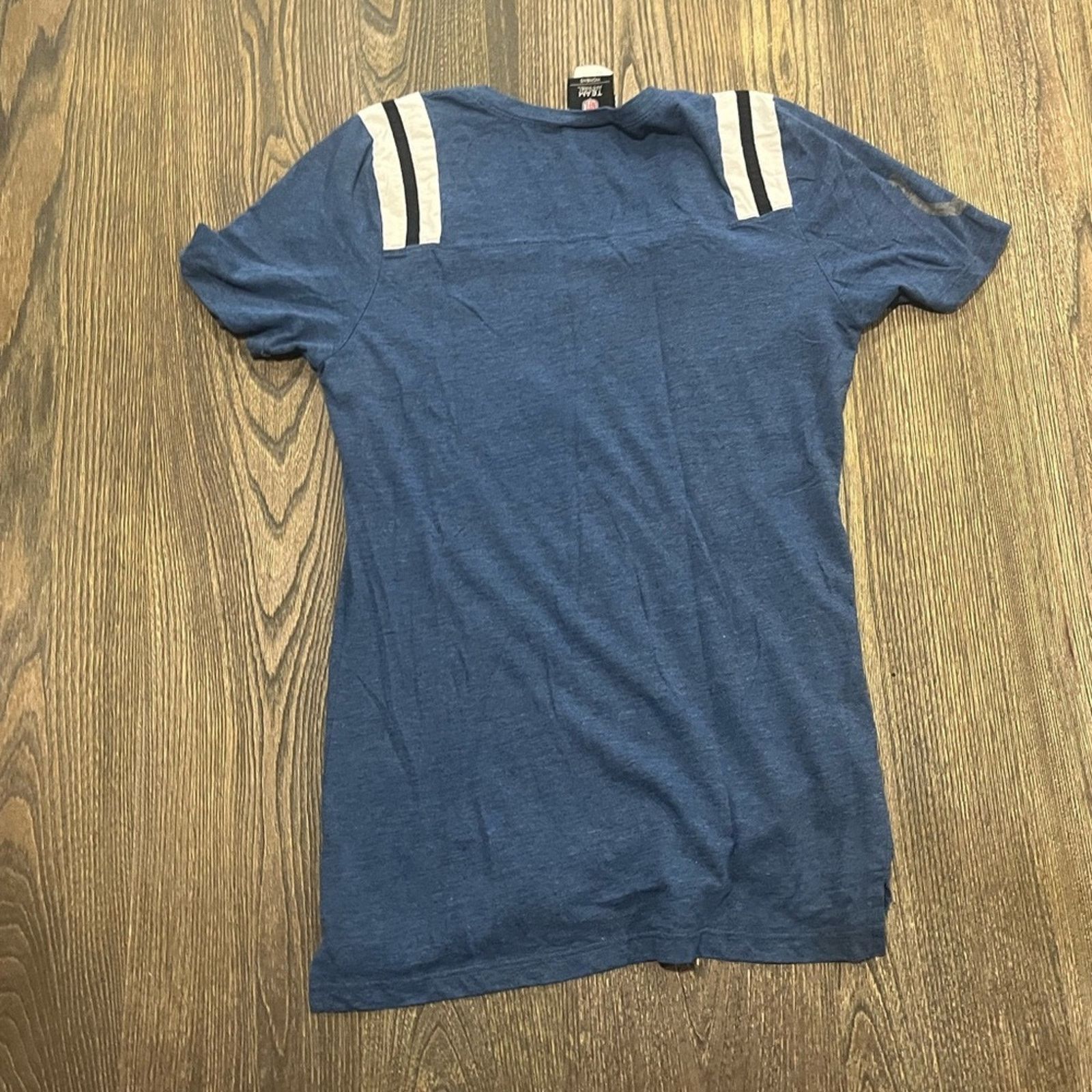 NFL NFL x Team Apparel 53 Indianapolis Colts Tee V-Neck Size S Size S / US 4 / IT 40 - 5 Thumbnail
