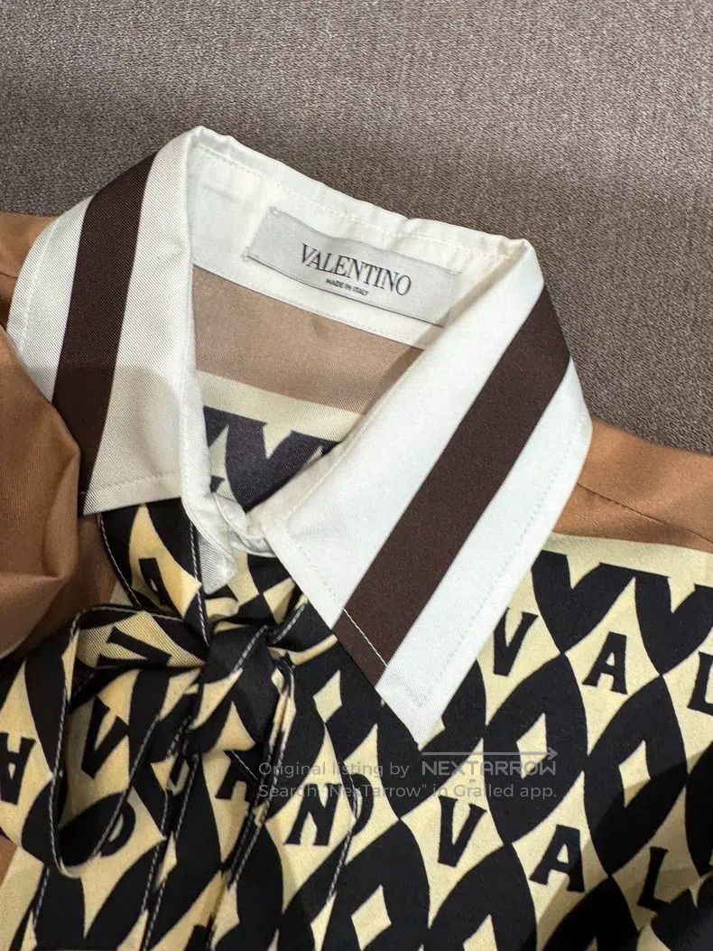 Valentino Valentino Logo letter color-blocked knitted shirt Size S / US 4 / IT 40 - 5 Thumbnail