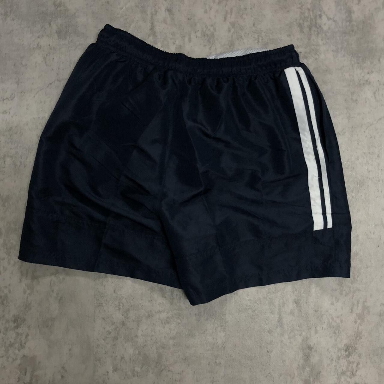 Lonsdale Navy and white Lonsdale shorts #sportswear Size US 34 / EU 50 - 3 Thumbnail