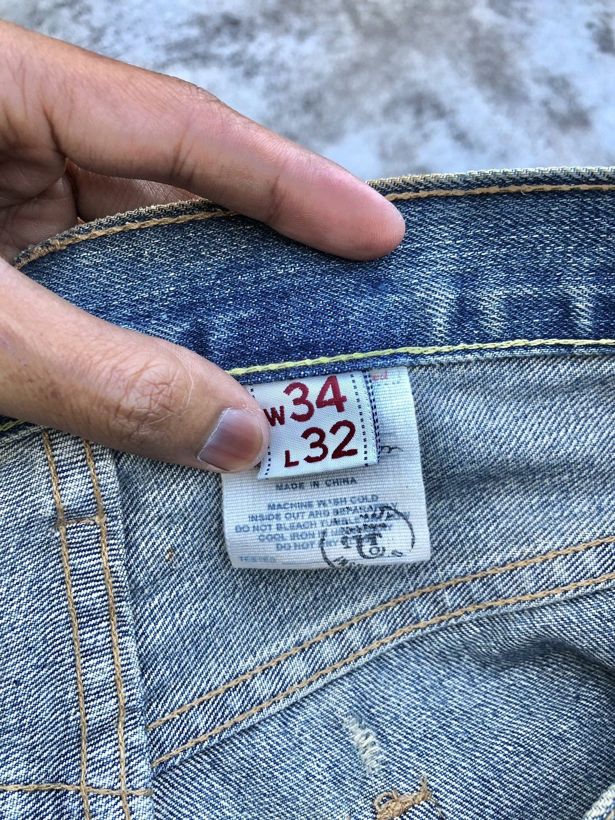 Abercrombie & Fitch PAINTED DISTRESSED DENIM BY ABERCROMBIE Size US 35 - 8 Thumbnail