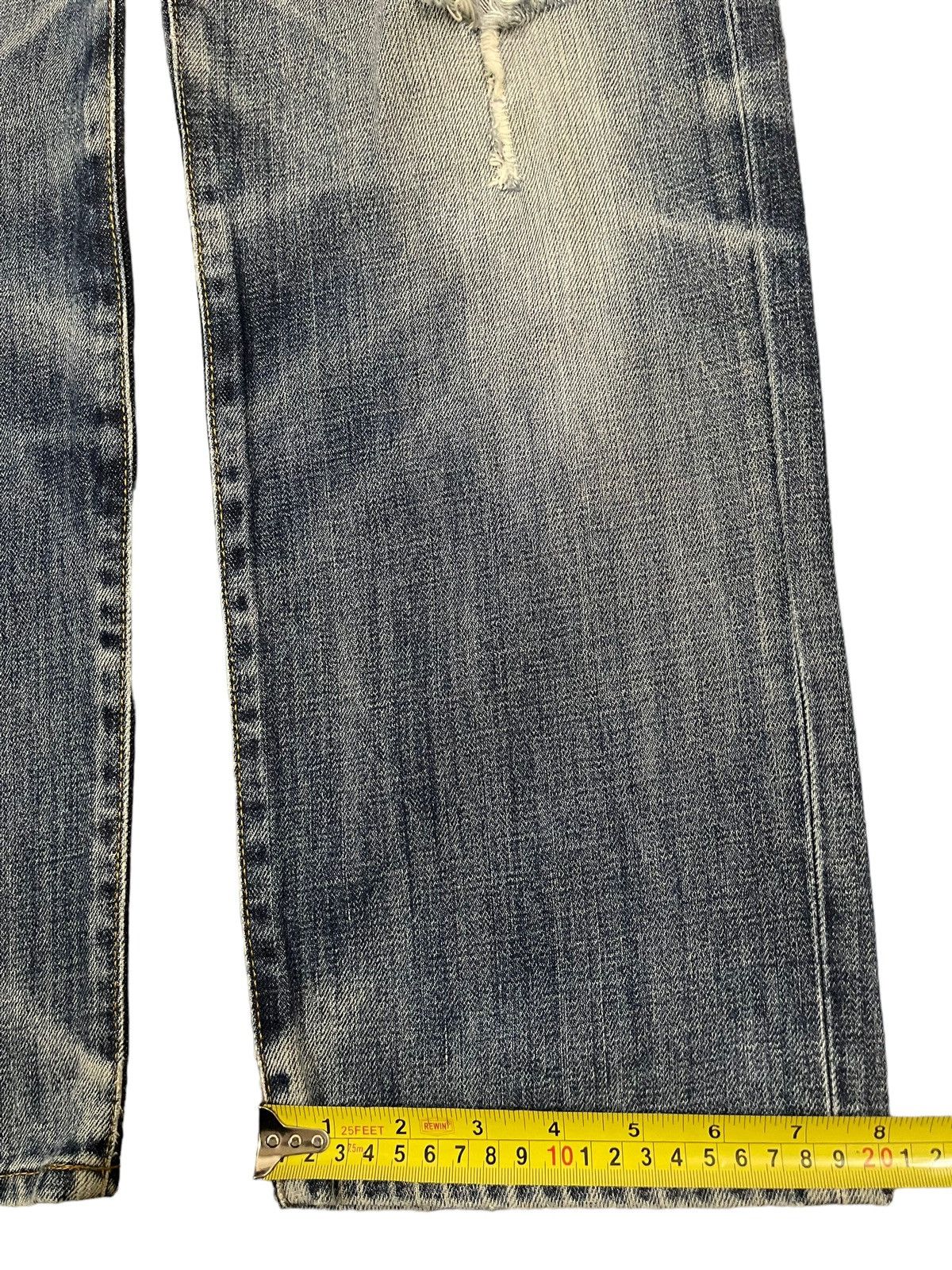 Uniqlo Vintage Japanese Uniqlo Blue Wash Style Distress Jeans Size US 30 / EU 46 - 14 Thumbnail