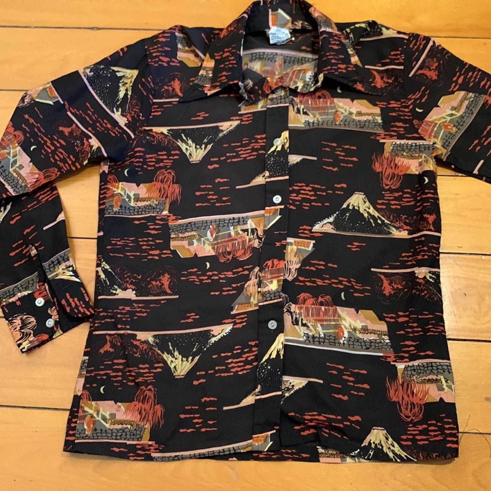 Vintage 70’s Mt.Fuji Japan blouse super retro and cool Size M / US 6-8 / IT 42-44 - 10 Thumbnail