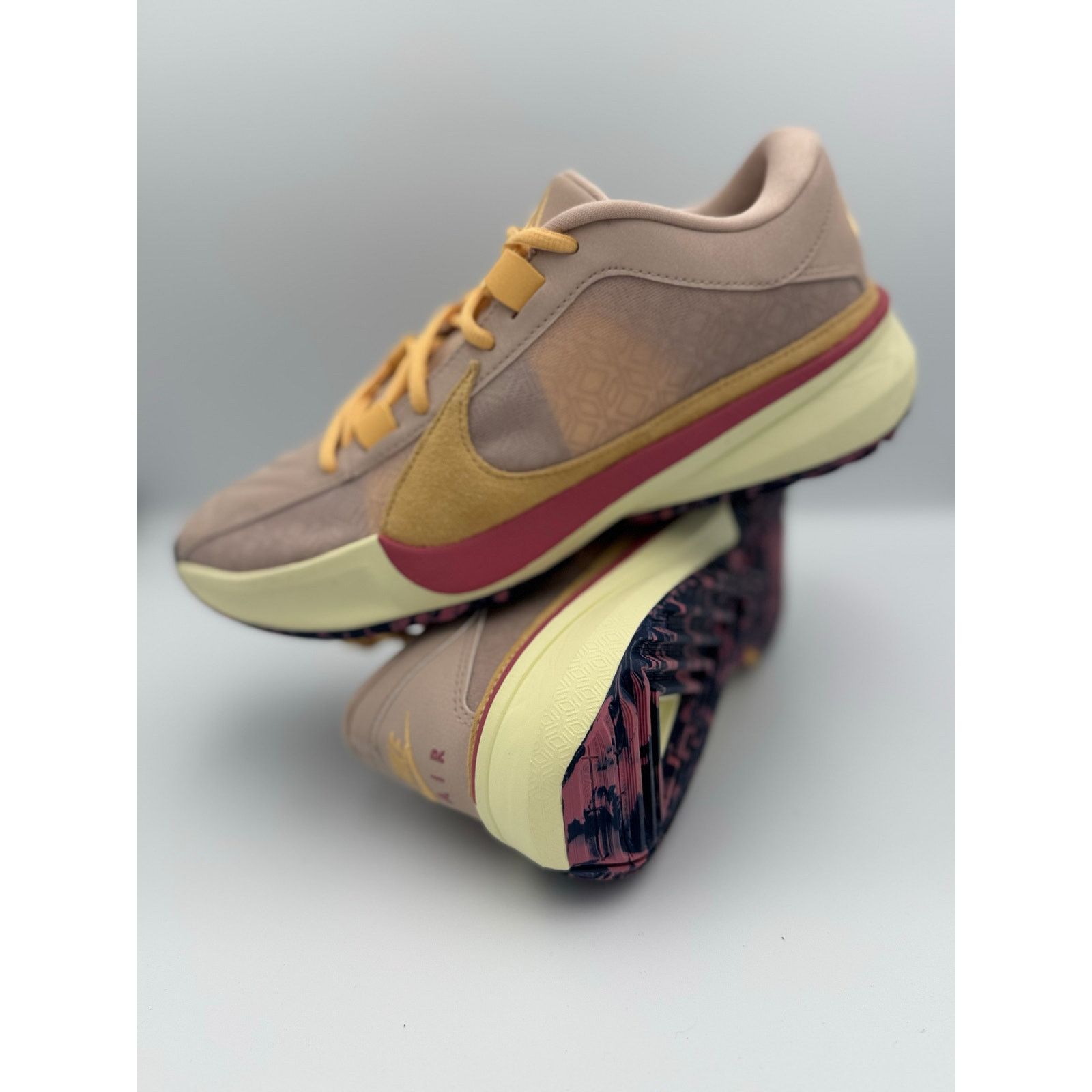 Nike Nike Zoom Freak 5 Fossil Stone Mens Basketball DX4985-200 Size ONE SIZE - 7 Thumbnail