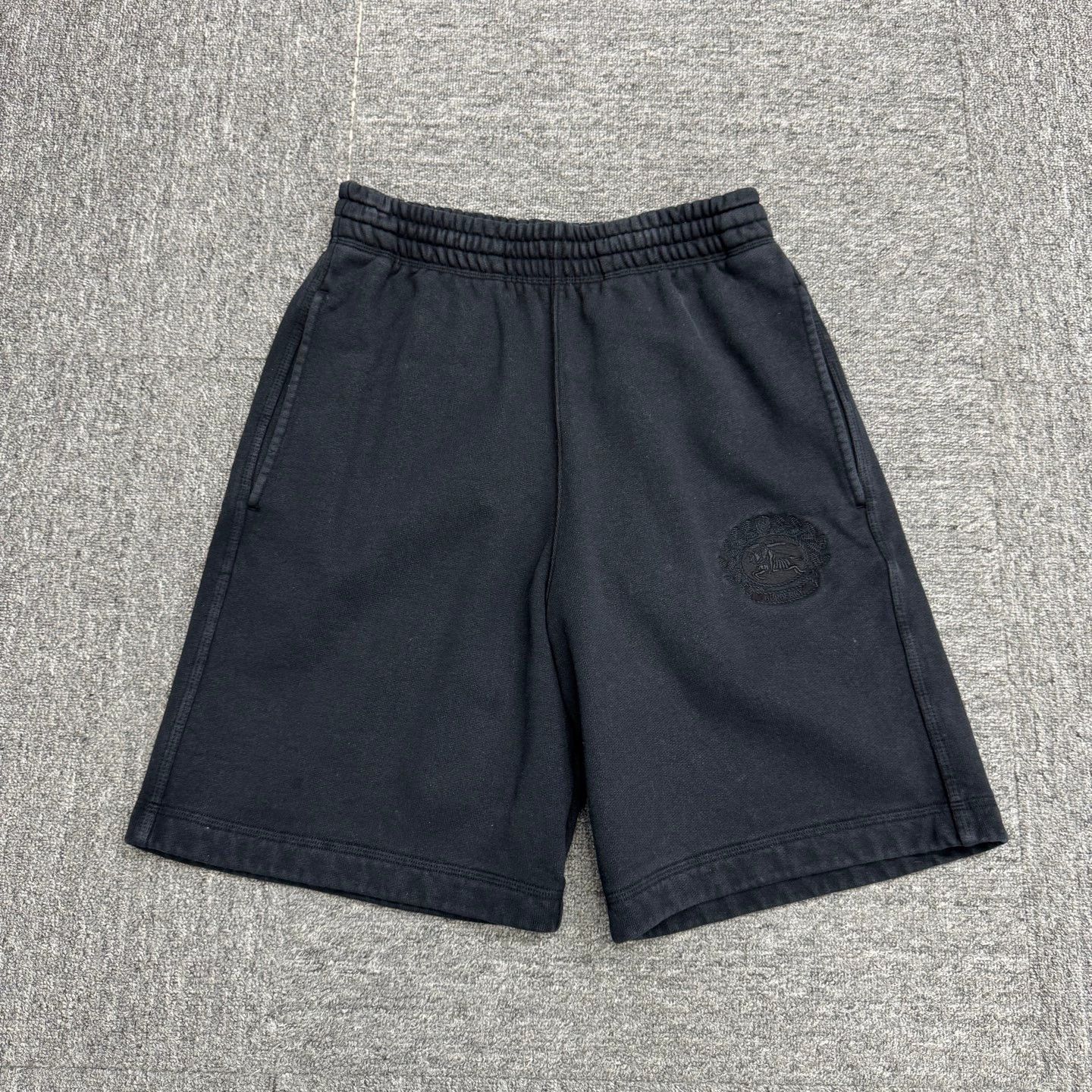 Burberry Burberry Horseferry Embroidered Shorts S 95 New Fade Size US 29 - 1 Thumbnail