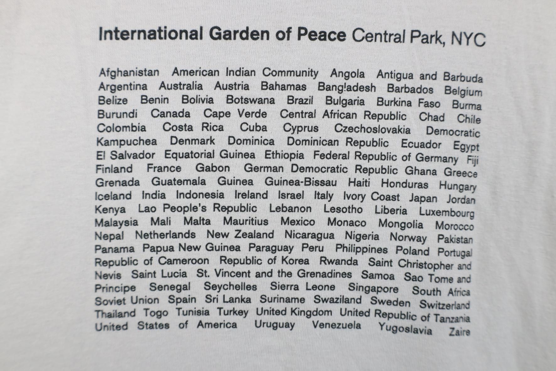 Vintage Deadstock Vintage International Garden of Peace T-Shirt Size US XXL / EU 58 / 5 - 11 Thumbnail