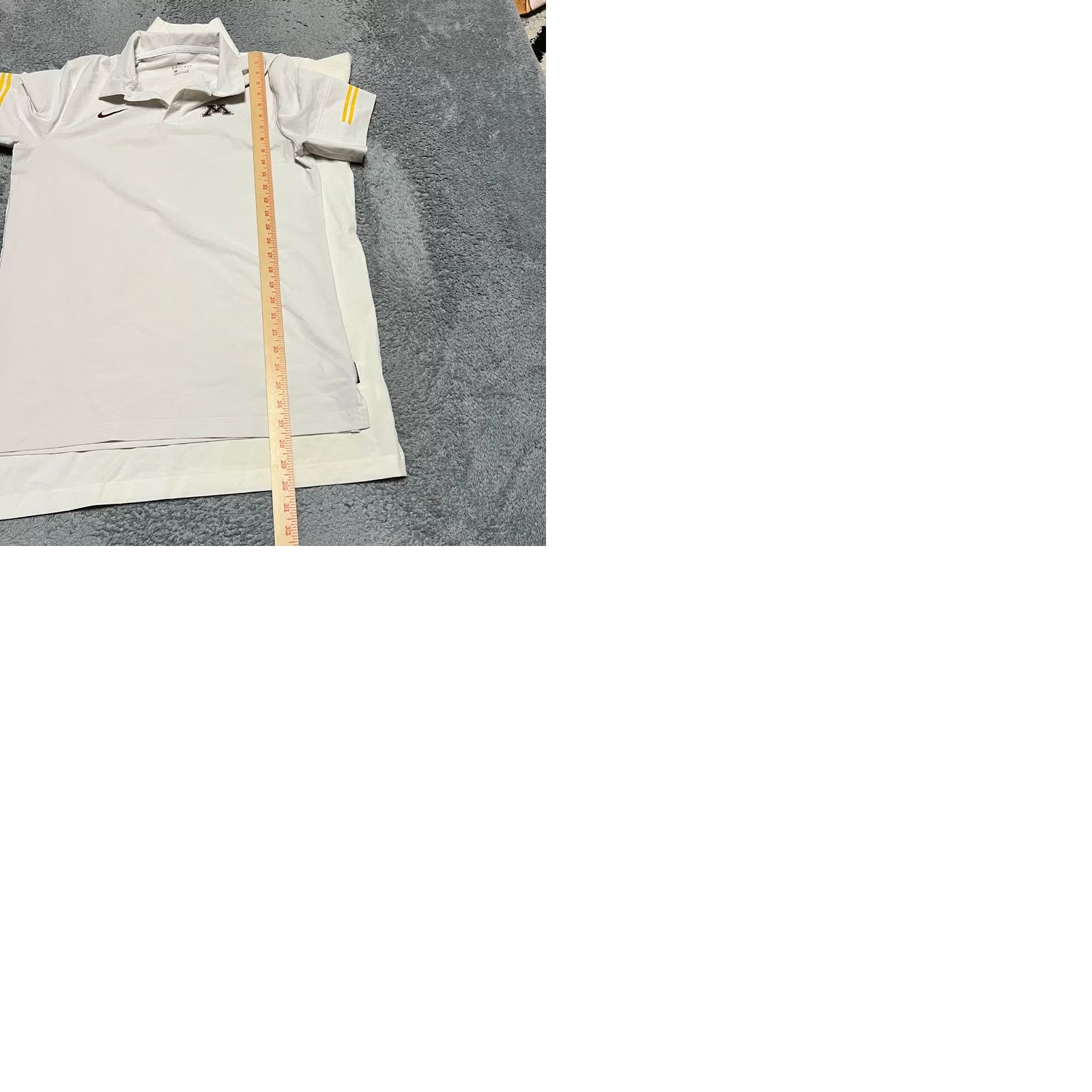 Nike Nike Dri-Fit Polo Shirt Minnesota Golden Gophers Mens Medium Performance White Size US M / EU 48-50 / 2 - 9 Thumbnail