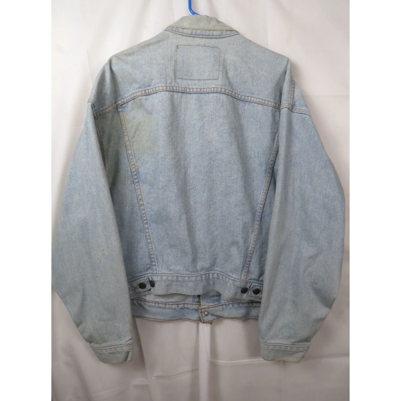 Levi's VINTAGE Levi's Distressed Denim Jean Jacket Blue Large Regular Jacket Men 80s 90s USA Casual Travel Pockets Logo Button Cotton Denim Lightweight Size US 33 - 6 Thumbnail