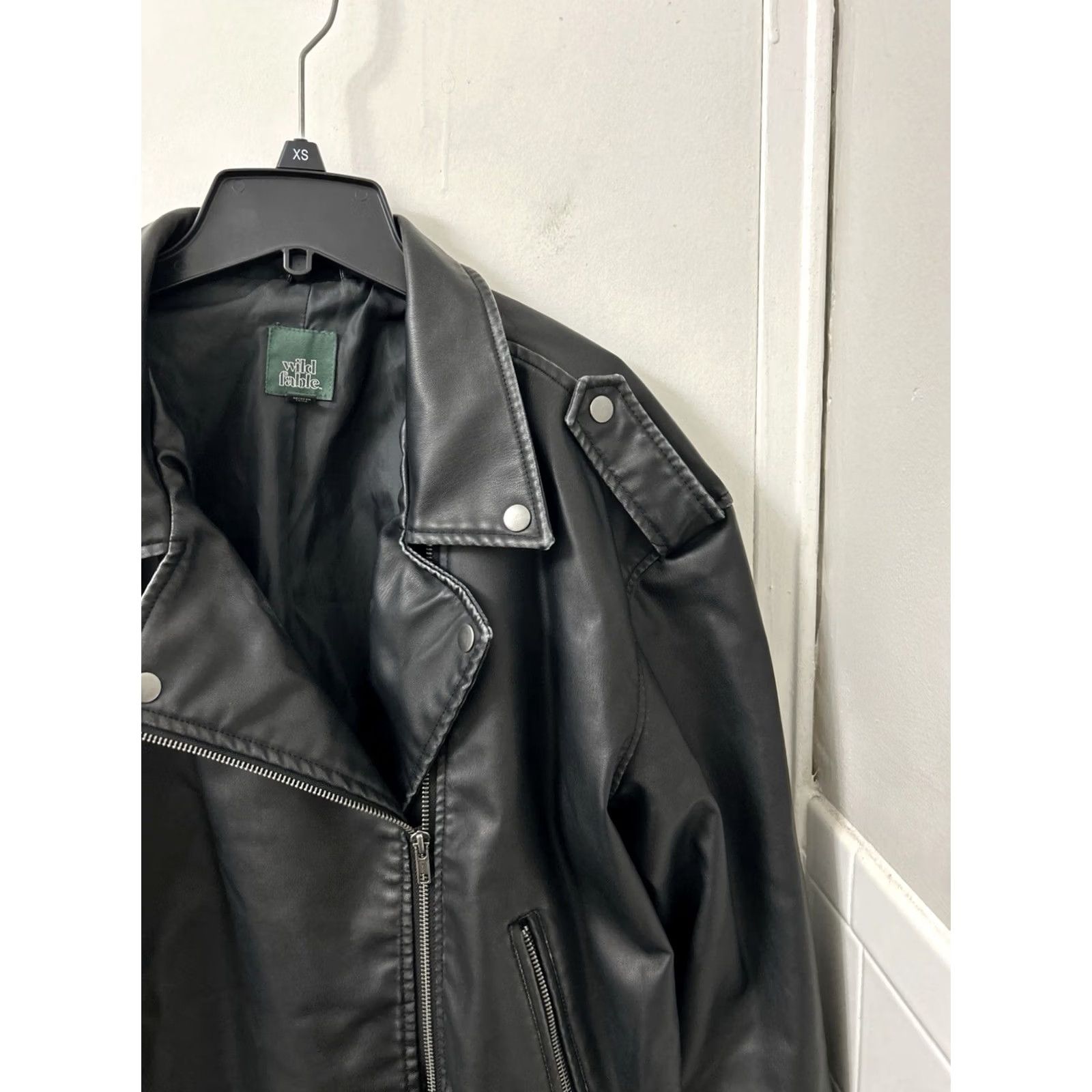 Vintage Wild Fable Black Faux Leather Jacket Womens Large Moto Biker Belted L/S Over Sized Casual Party 90s Womens Size L / US 10 / IT 46 - 4 Thumbnail