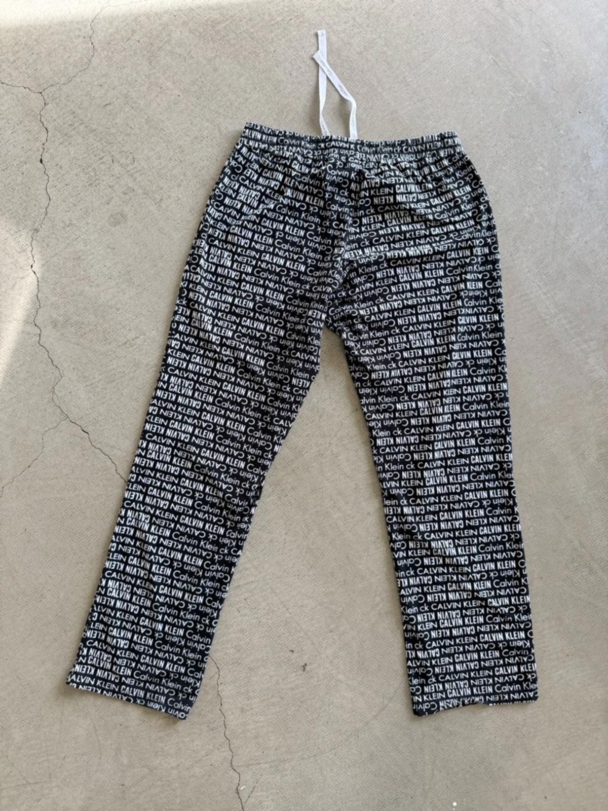 Calvin Klein Calvin Klein / Logo Fleece Pajama Pants / Black White Size ONE SIZE - 7 Thumbnail