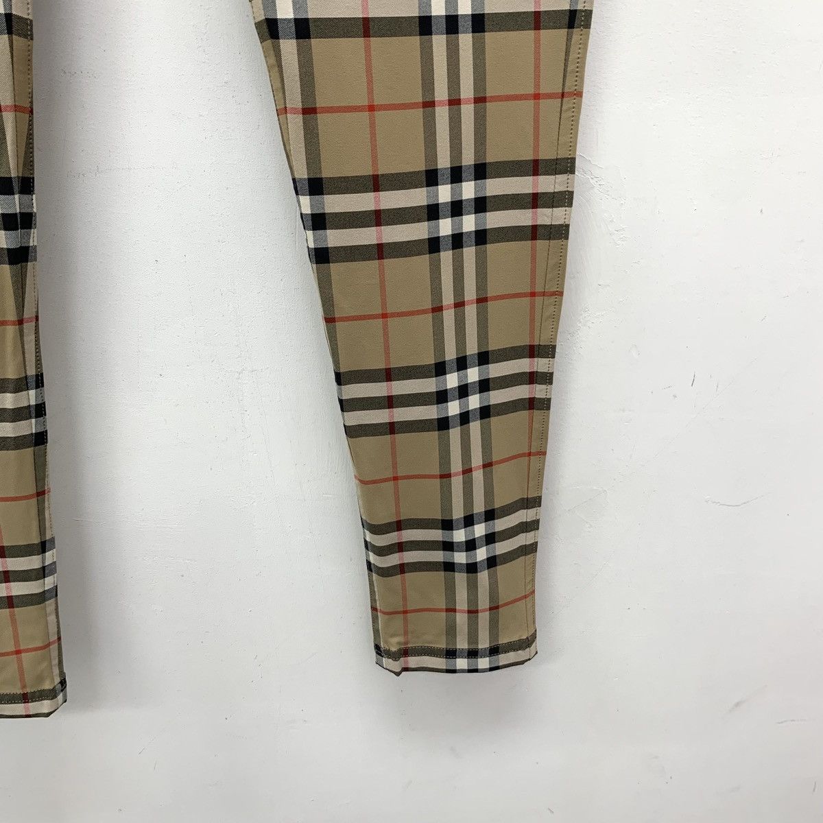 Burberry Burberry Brown Waist Logo Plaid Casual Pants K26WX Size 27" / US 4 / IT 40 - 5 Thumbnail
