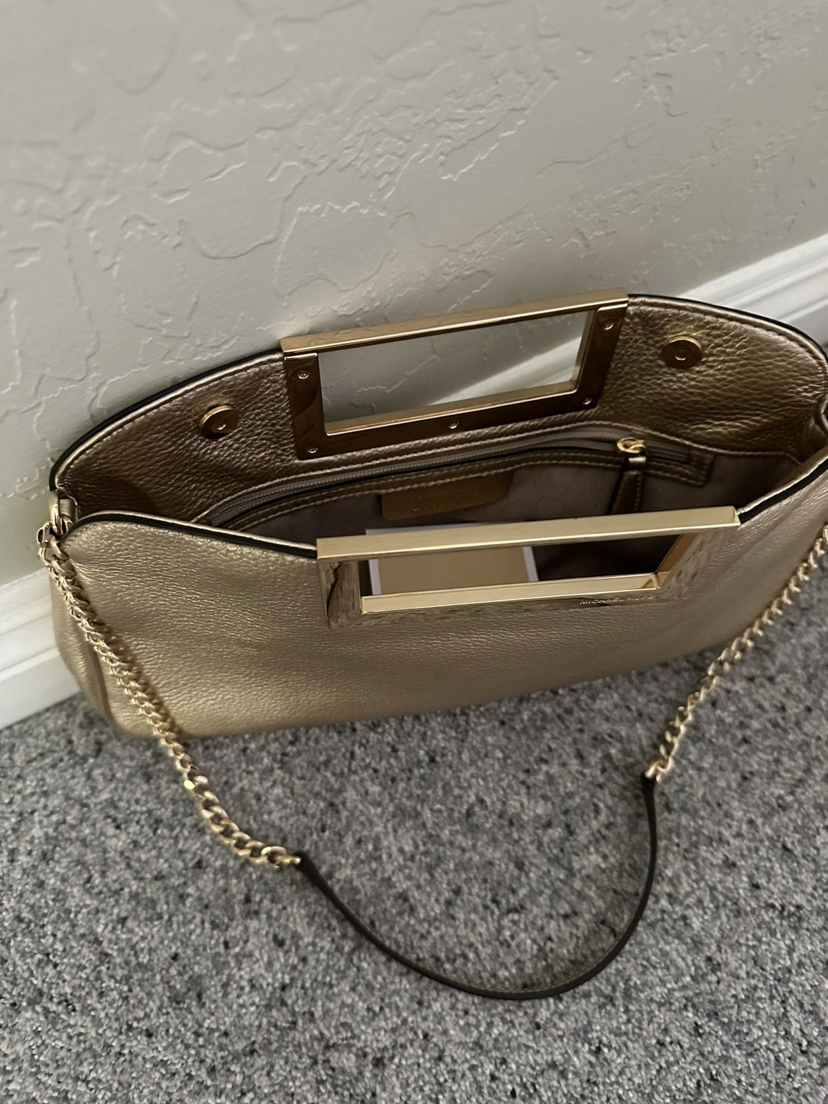 Michael Kors Michaels Kors Women’s Cutout Handle Clutch Bag Shoulder Bag Size ONE SIZE - 3 Thumbnail