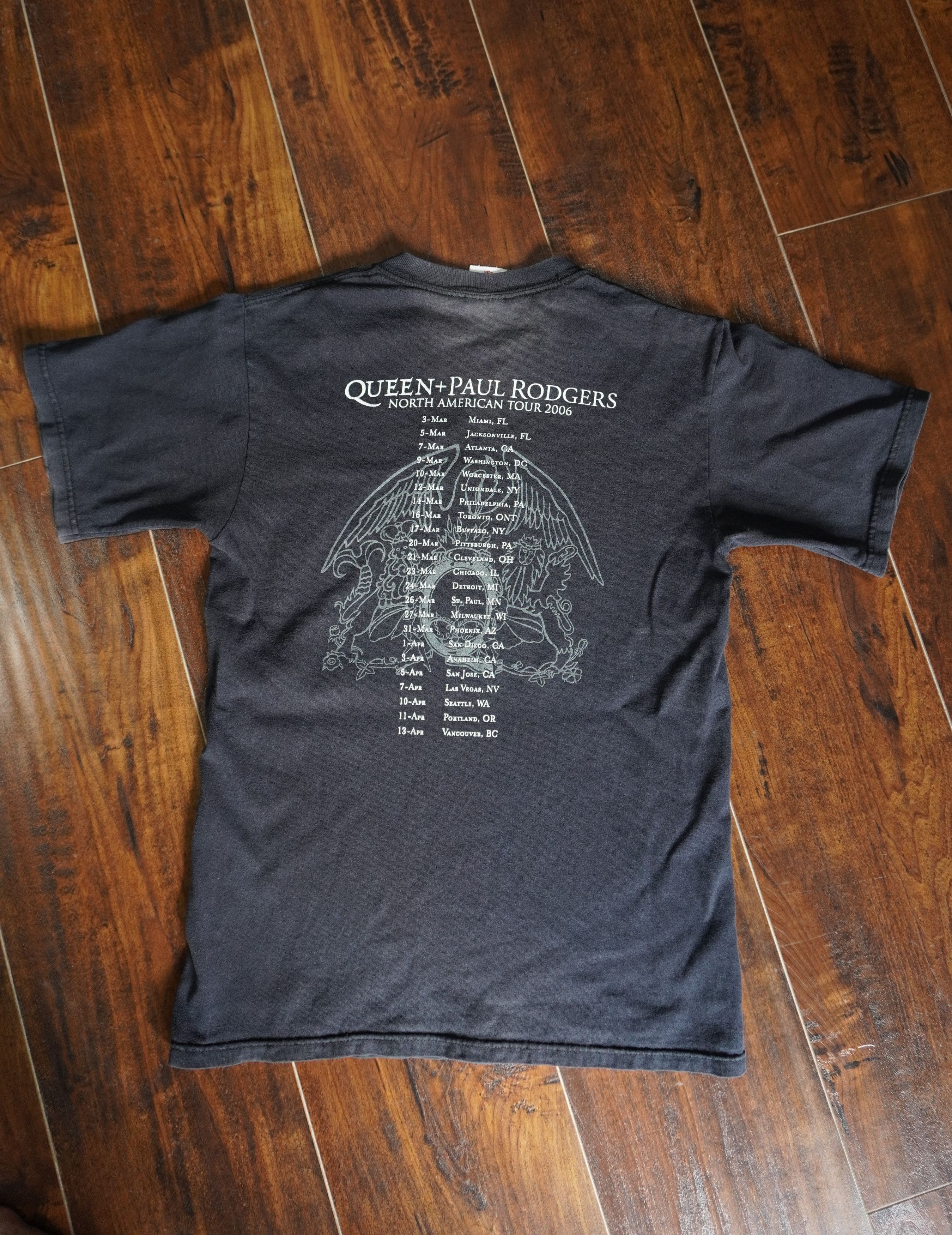 Band Tees Vintage Y2K Queen Paul Rodgers Distressed T-Shirt 2006 S Size S / US 4 / IT 40 - 2 Thumbnail