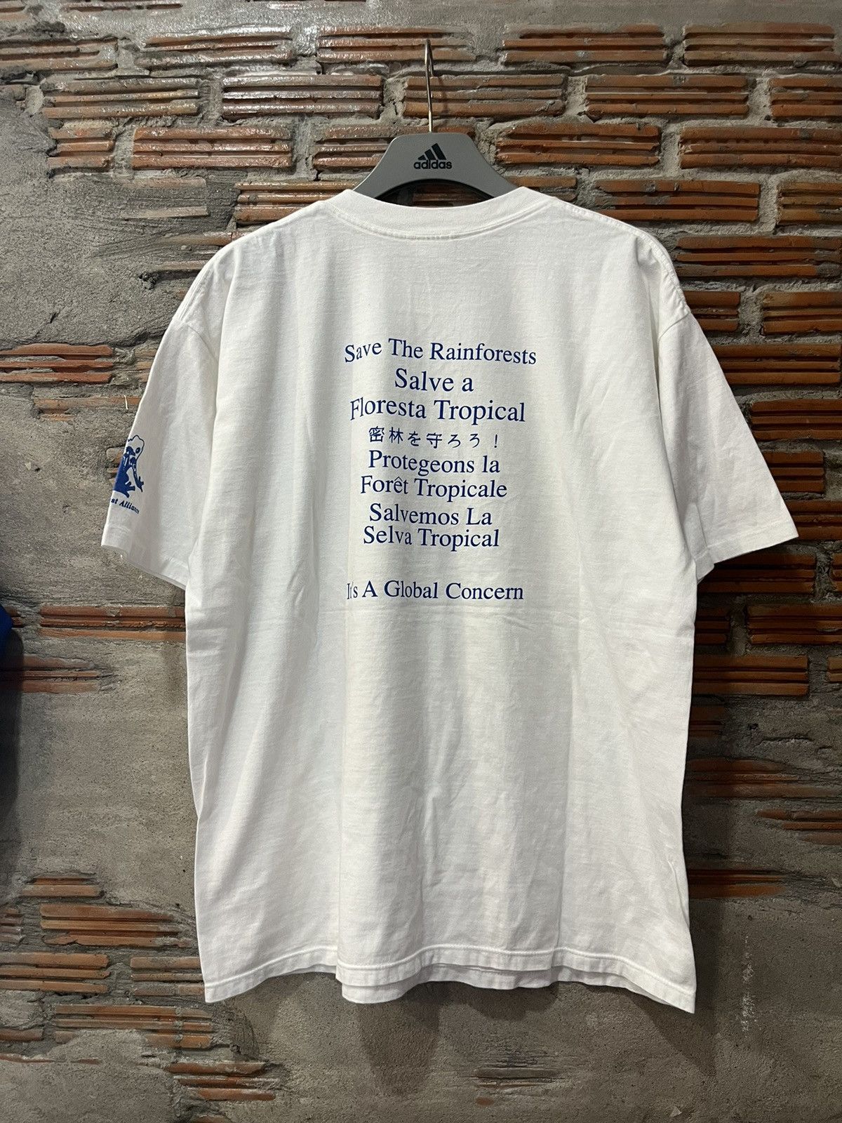 Arts & Science Vintage SAVE the Rainforest Alliance 90’s Artwork Tshirt Size US XL / EU 56 / 4 - 3 Thumbnail