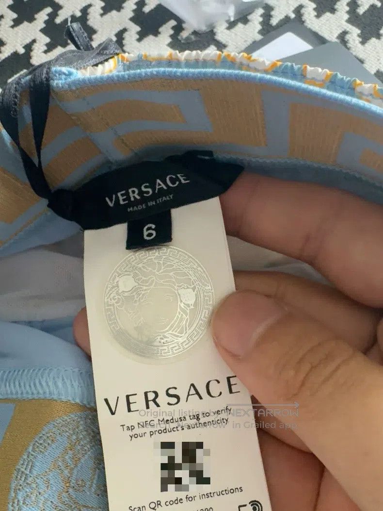 Versace Versace Color-blocked swimming trunks Size US 36 / EU 52 - 4 Thumbnail