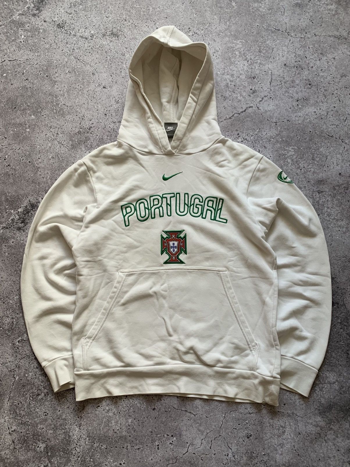 Nike 🔥NIKE PORTUGAL VINTAGE 00’s BLOCKECORE SOCCER HOODIE Size US S / EU 44-46 / 1 - 1 Thumbnail