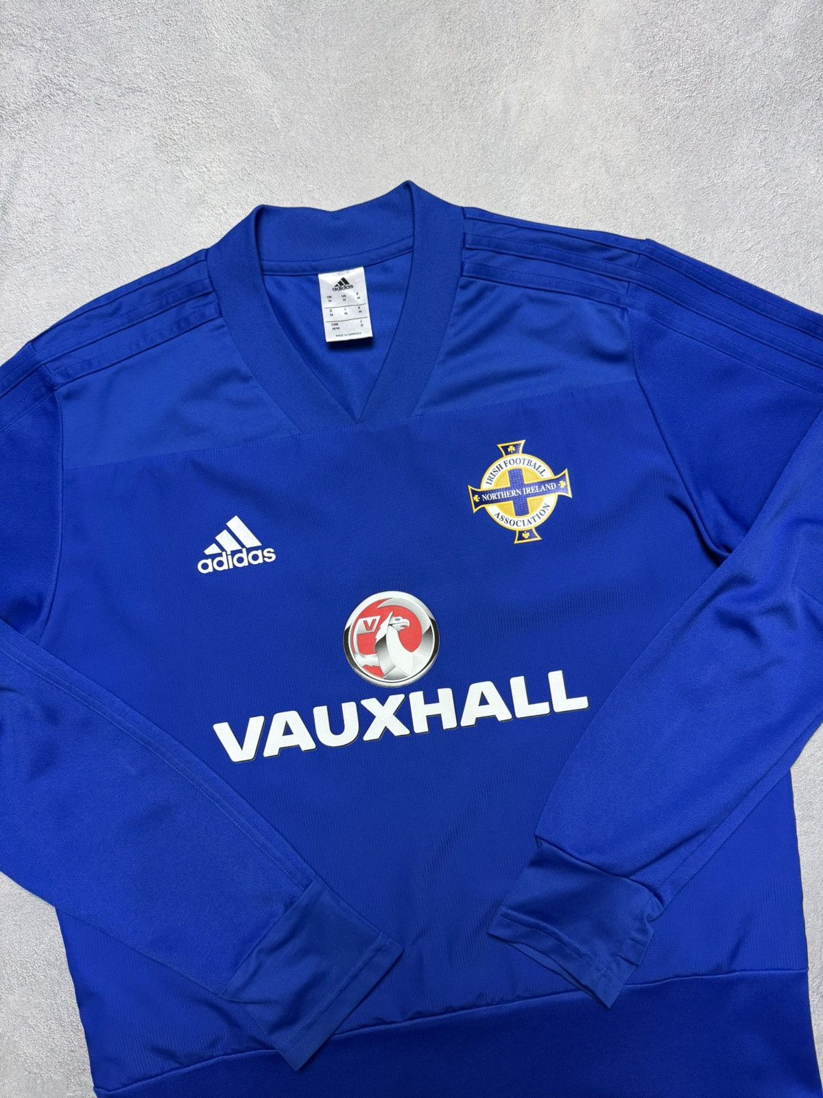 Adidas Northern Ireland 2017 2018 Football Soccer Shirt Top Adidas Size US M / EU 48-50 / 2 - 3 Thumbnail