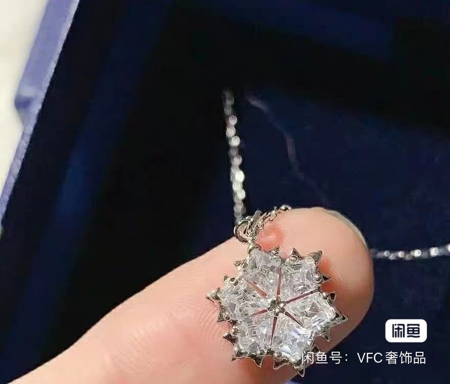 Other Swarovski crystal necklace Size ONE SIZE - 4 Thumbnail