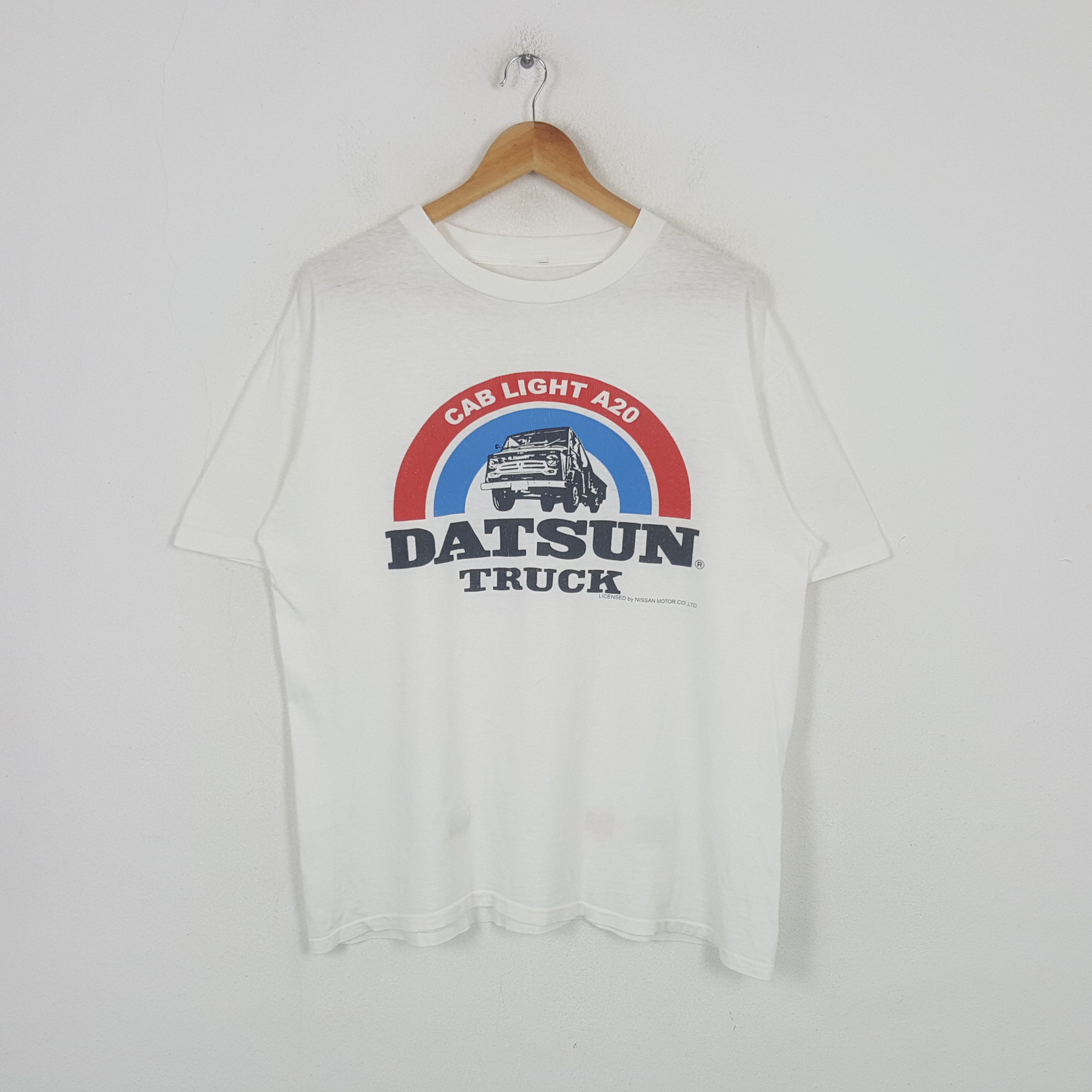Japanese Brand Vintage Datsun Truck Cab Lights A20 Racing Tshirt RR1 Size US L / EU 52-54 / 3 - 1 Thumbnail