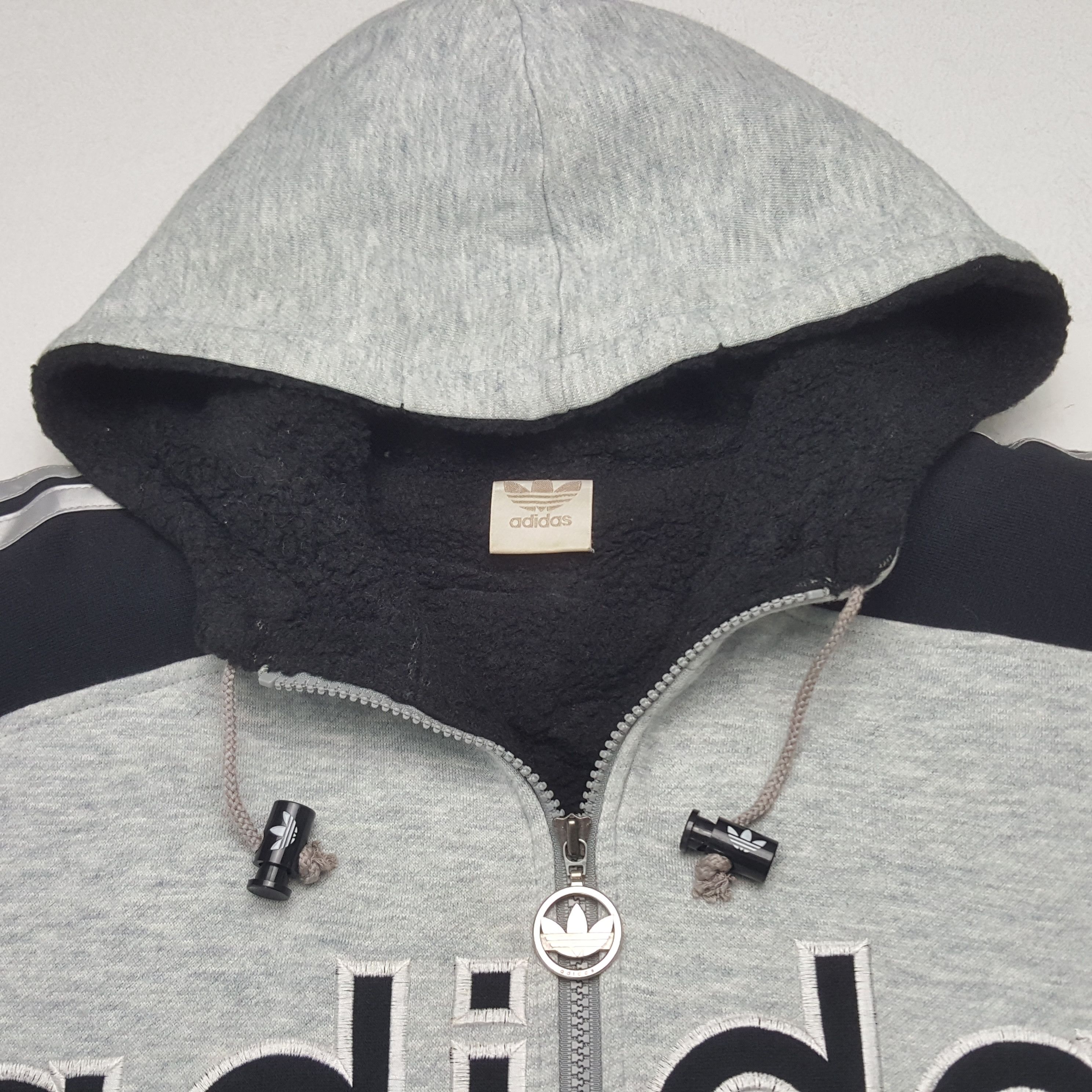 Adidas × Vintage Vintage Adidas American Brand Big Logo Hoodies C282N9 Size US XL / EU 56 / 4 - 5 Thumbnail