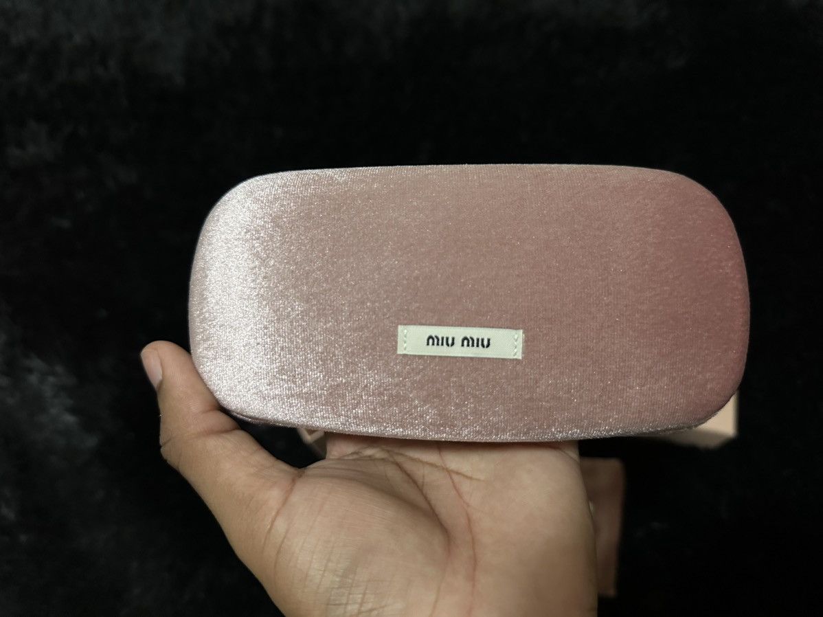Miu Miu MIU MIU NEW SEASON OVAL SUNGLASSES BRAND NEW Size ONE SIZE - 4 Thumbnail