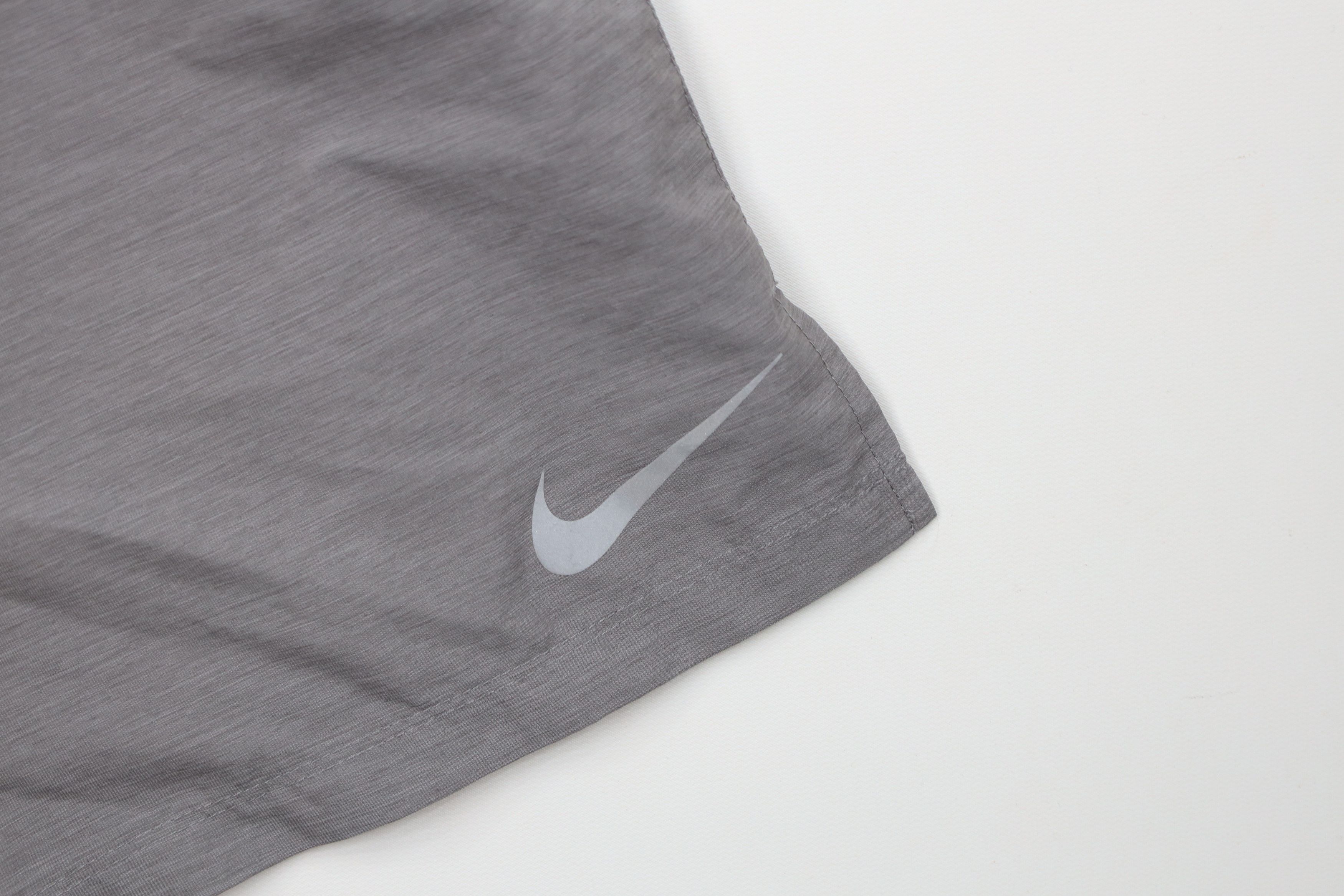 Nike Vintage Y2K Nike Reflective Swoosh Lined Running Shorts Gray Size US 34 / EU 50 - 5 Thumbnail