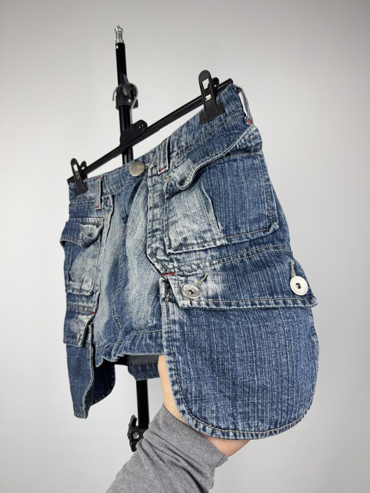 Japanese Brand 00s Y2K 5PM Distressed Cargo Denim Mini Skirt Grunge Style Size 26" / US 2 / IT 38 - 3 Thumbnail